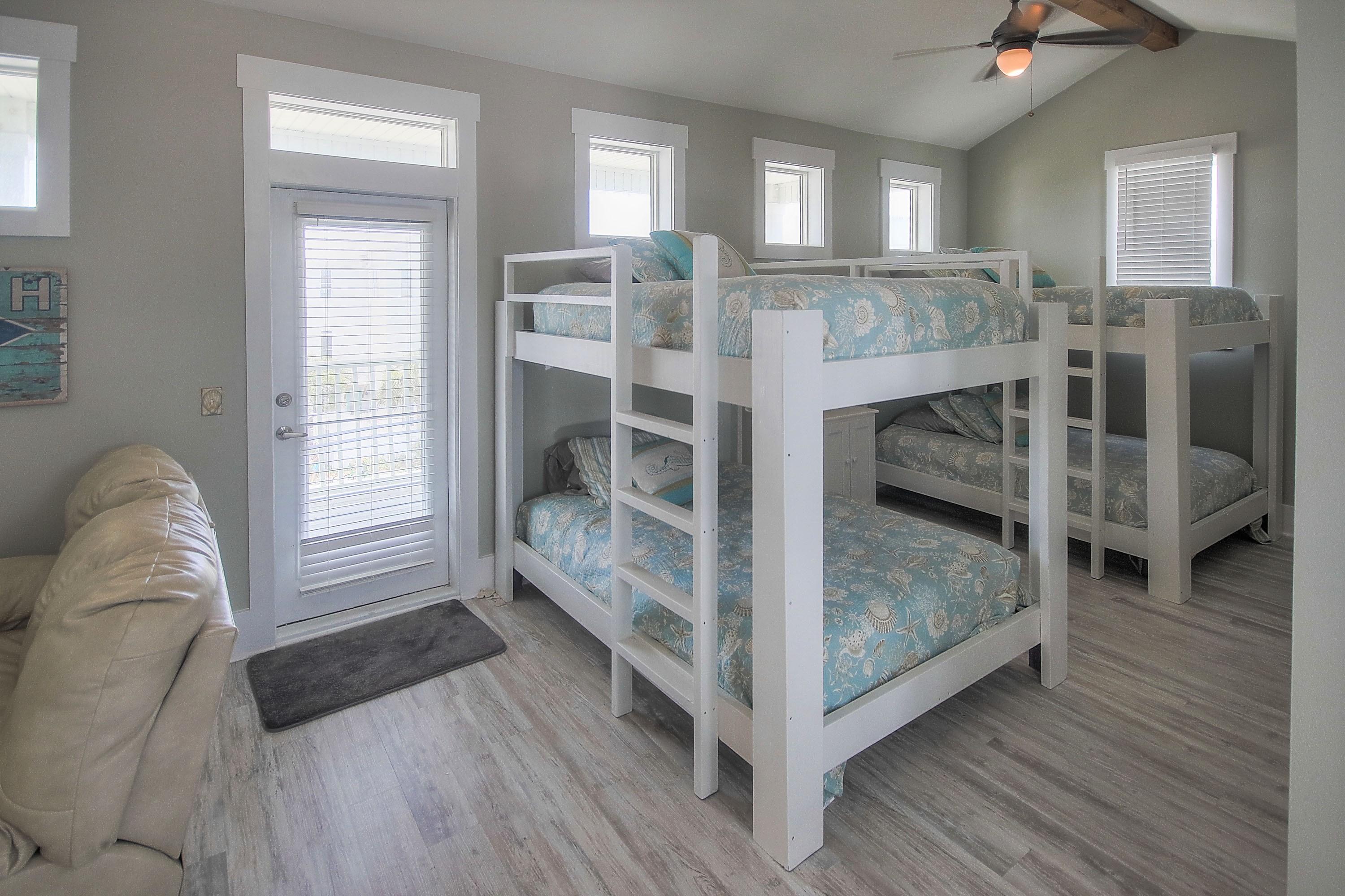 GULF SHORE MANOR - Residential