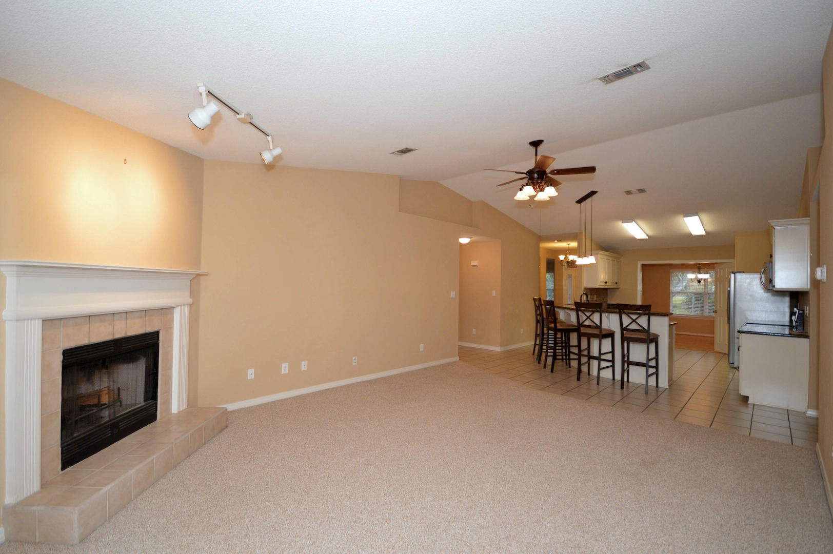 QUAYSIDE VILLAGE PH 2 - Residential