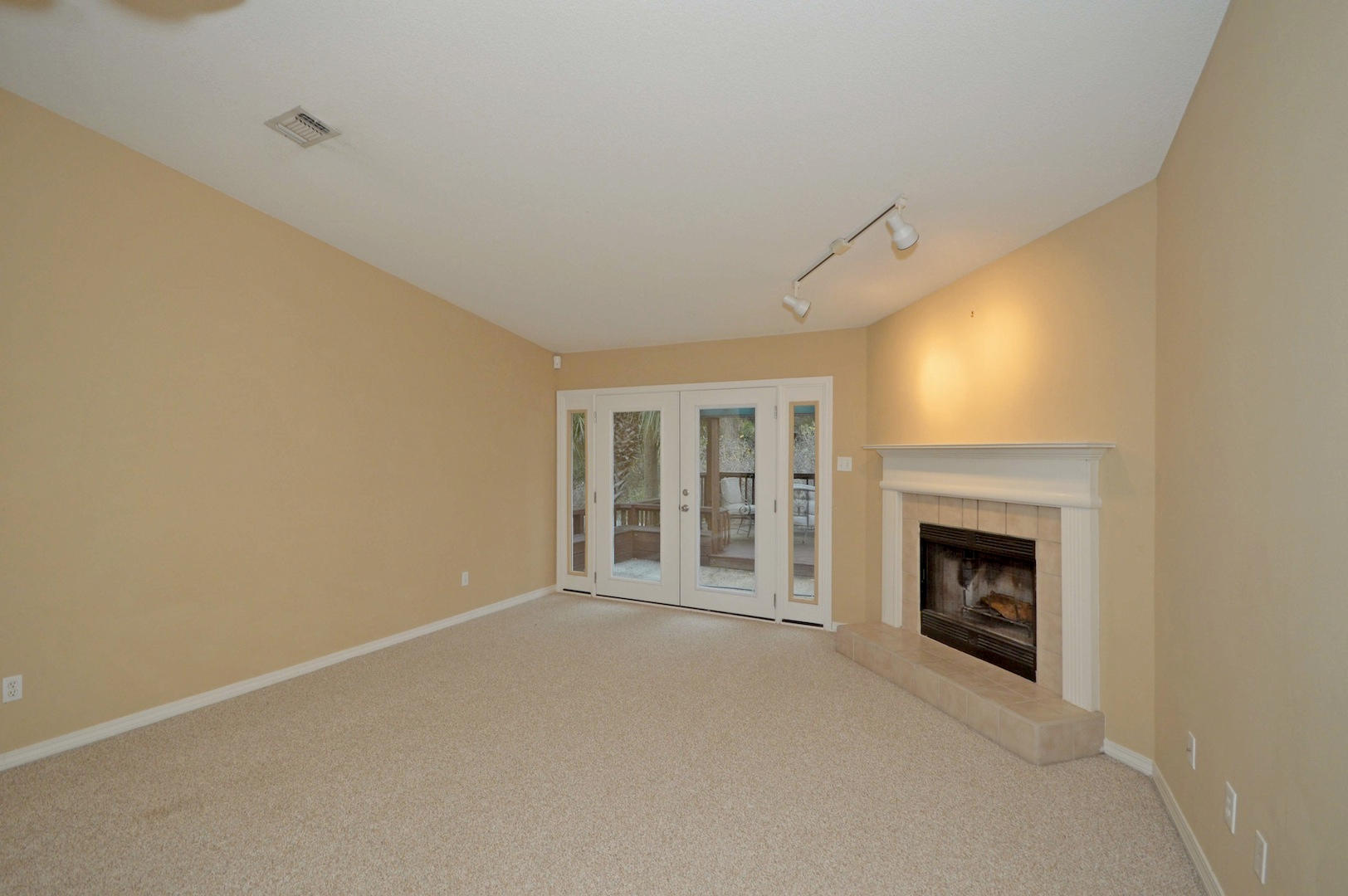 QUAYSIDE VILLAGE PH 2 - Residential