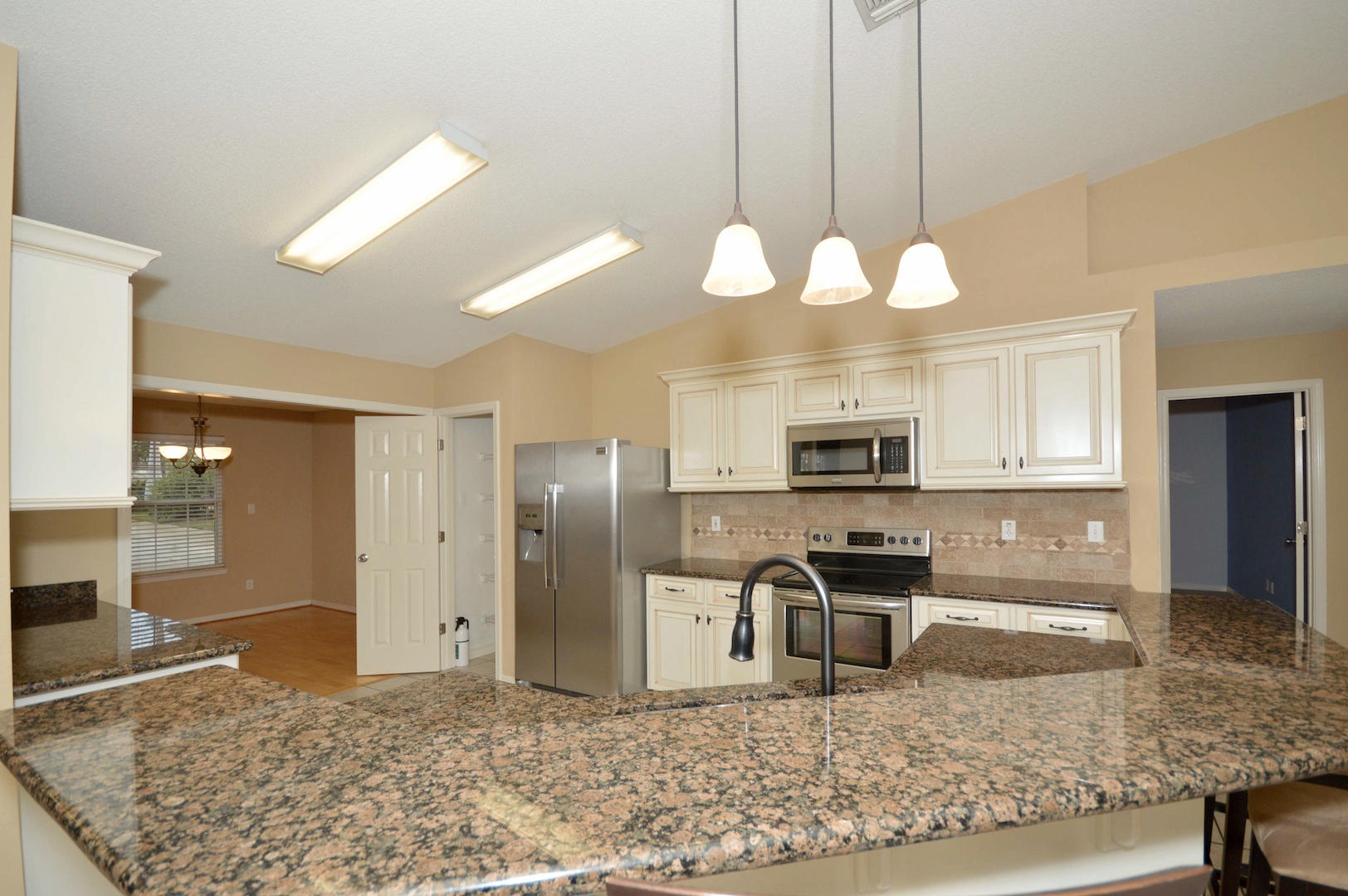 QUAYSIDE VILLAGE PH 2 - Residential