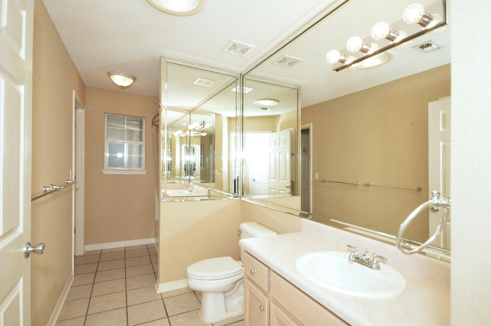 QUAYSIDE VILLAGE PH 2 - Residential