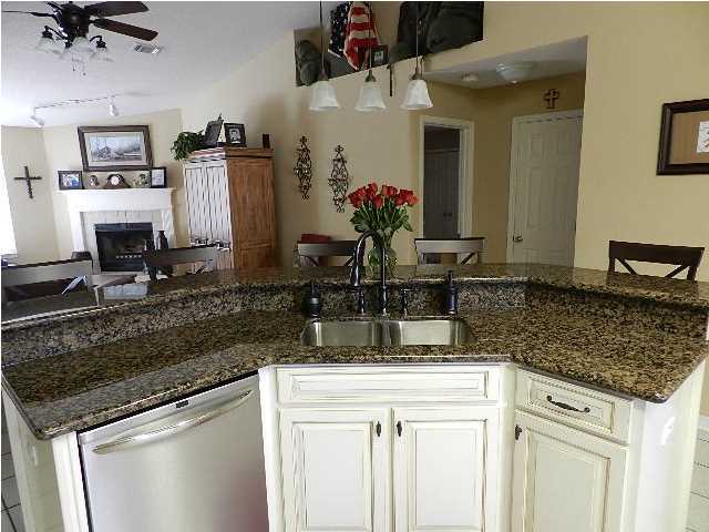 QUAYSIDE VILLAGE PH 2 - Residential