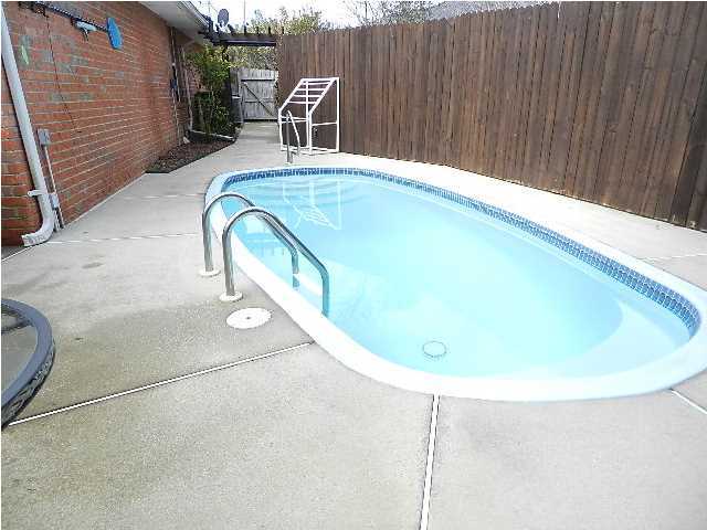 QUAYSIDE VILLAGE PH 2 - Residential