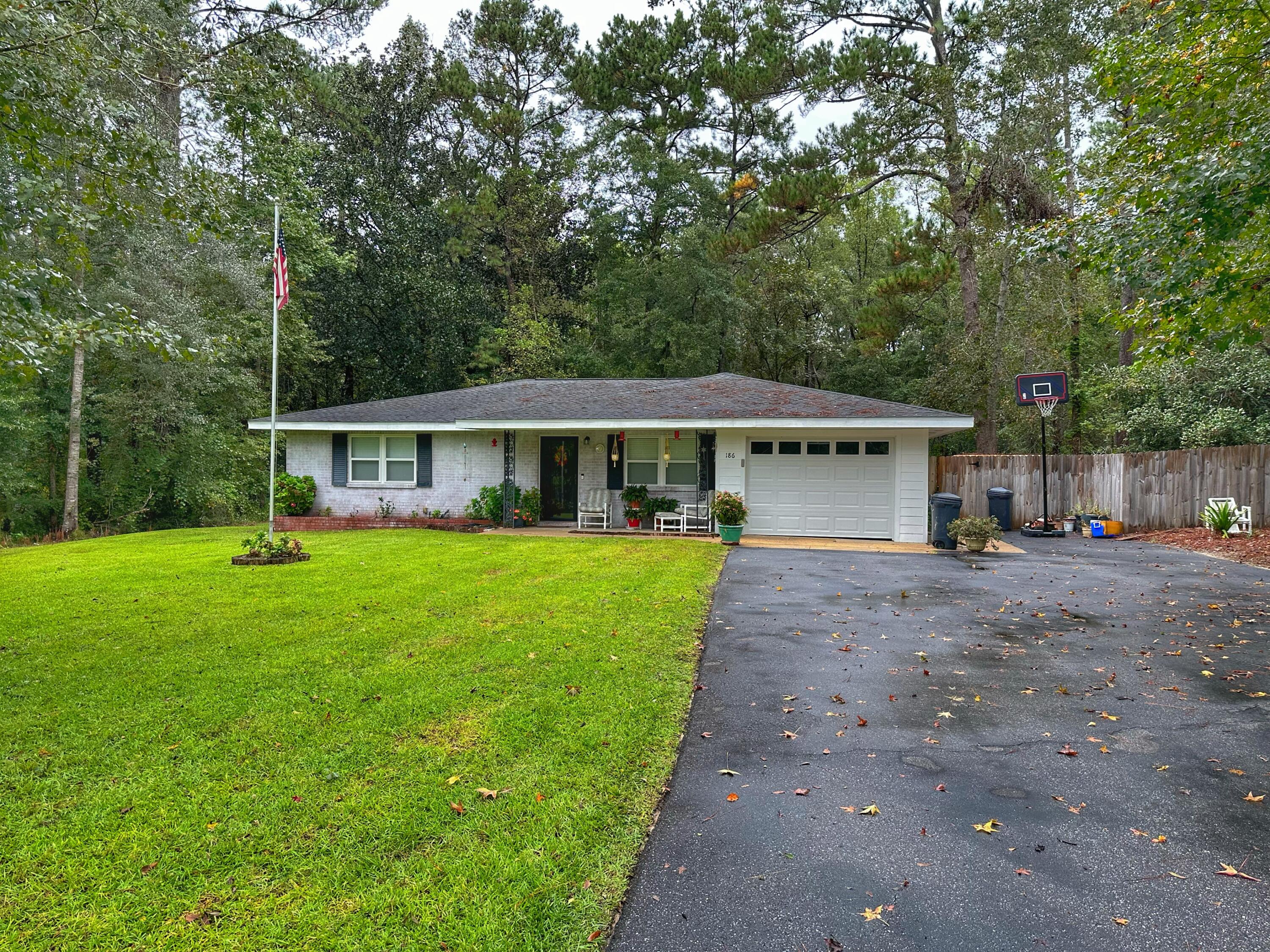 NO RECORDED SUBDIVISION - Residential
