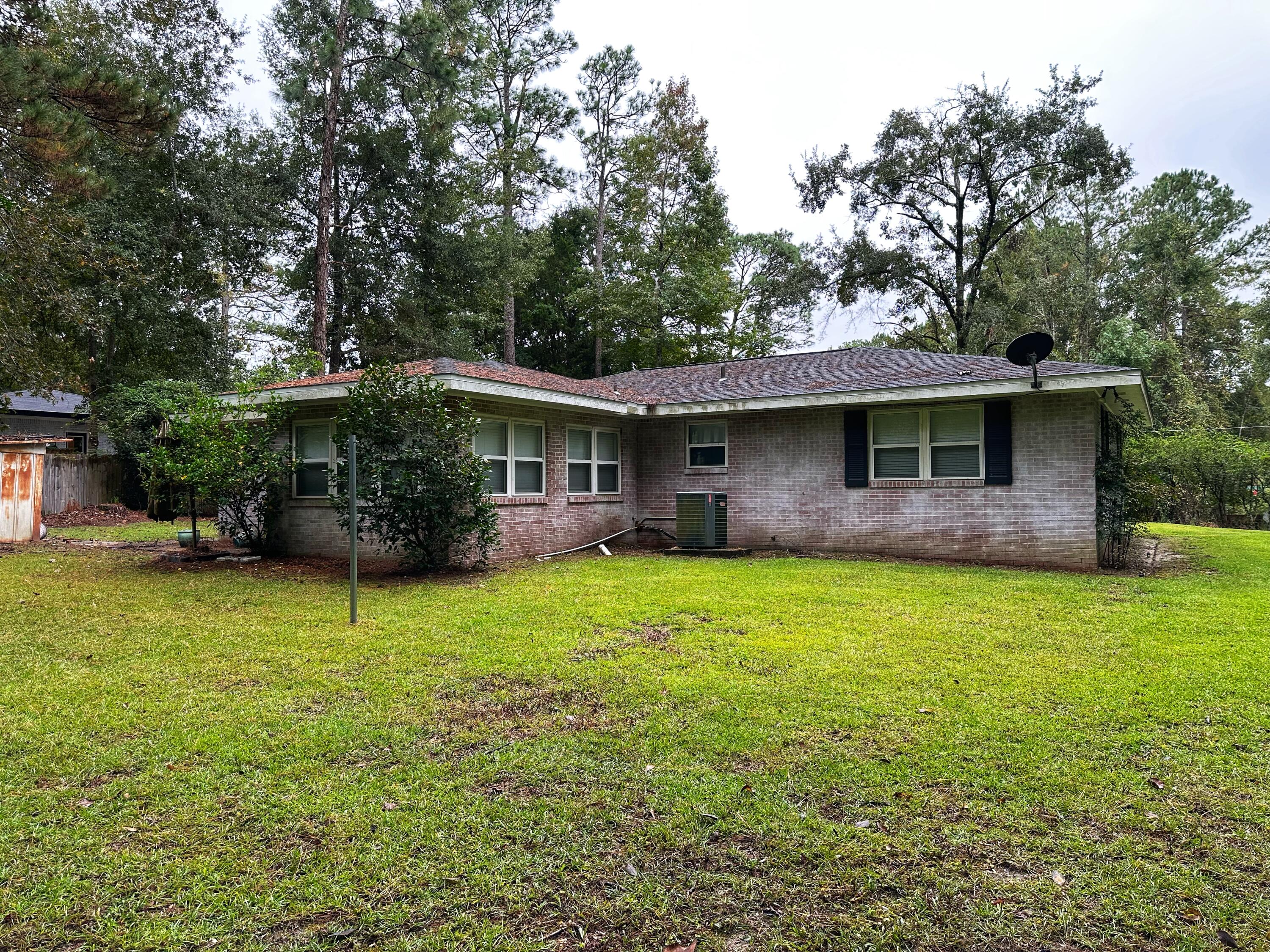 NO RECORDED SUBDIVISION - Residential