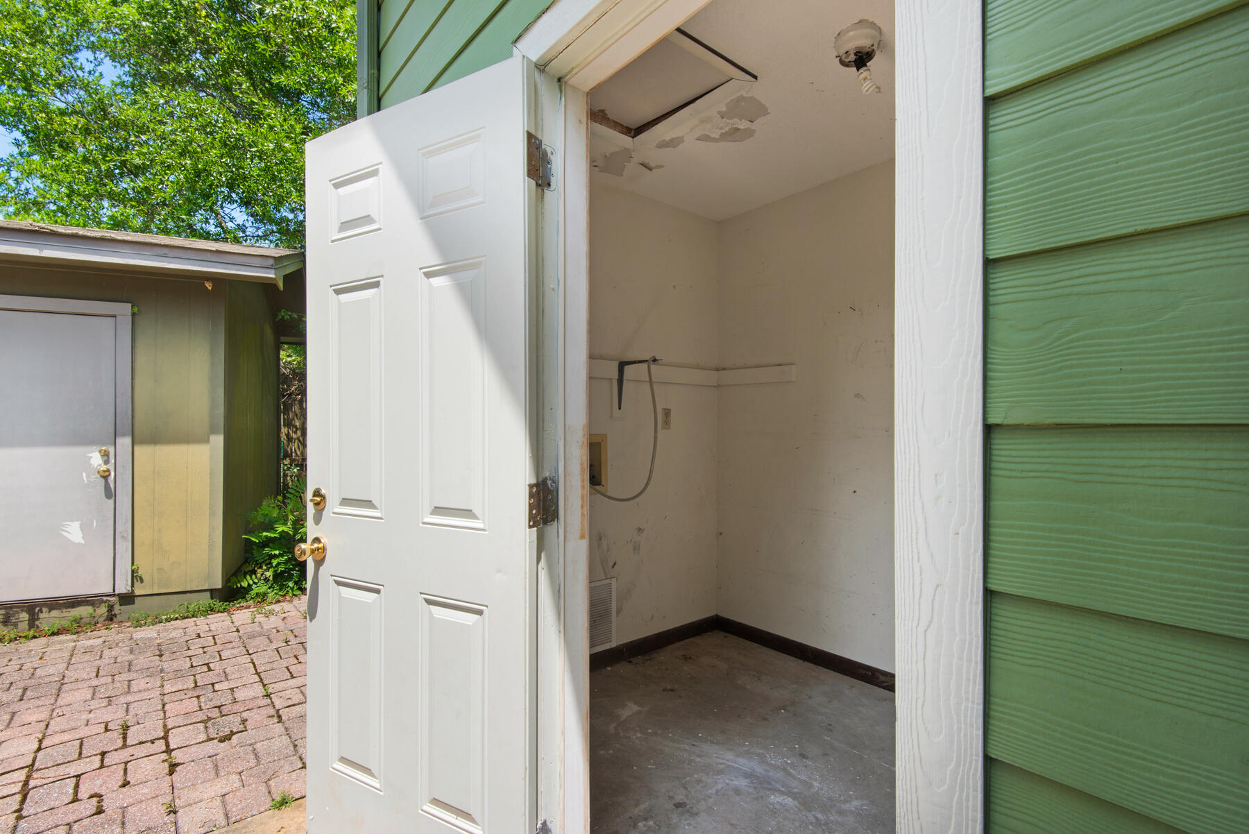 PILLAR OAKS - Residential Lease