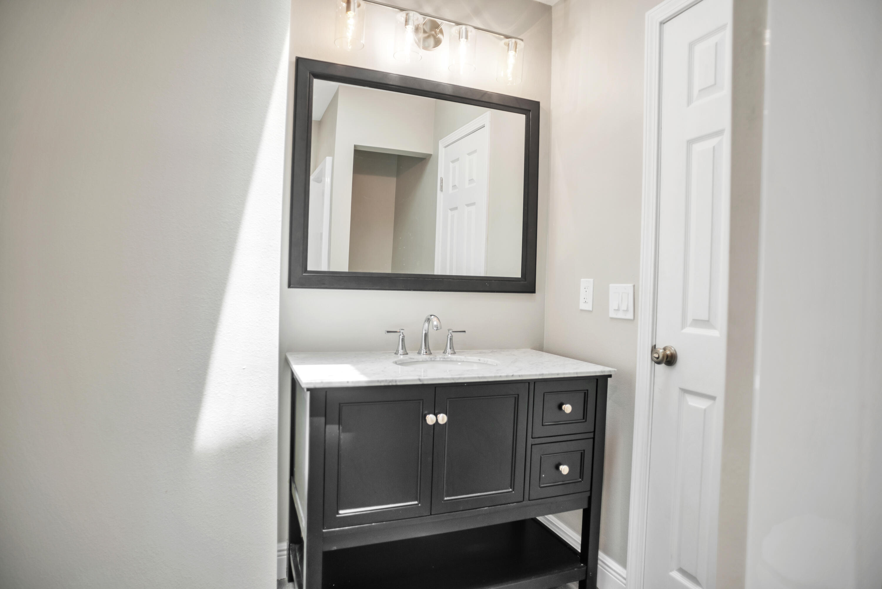 BAYOU POQUITO LOT 9 BLK 4 - Residential