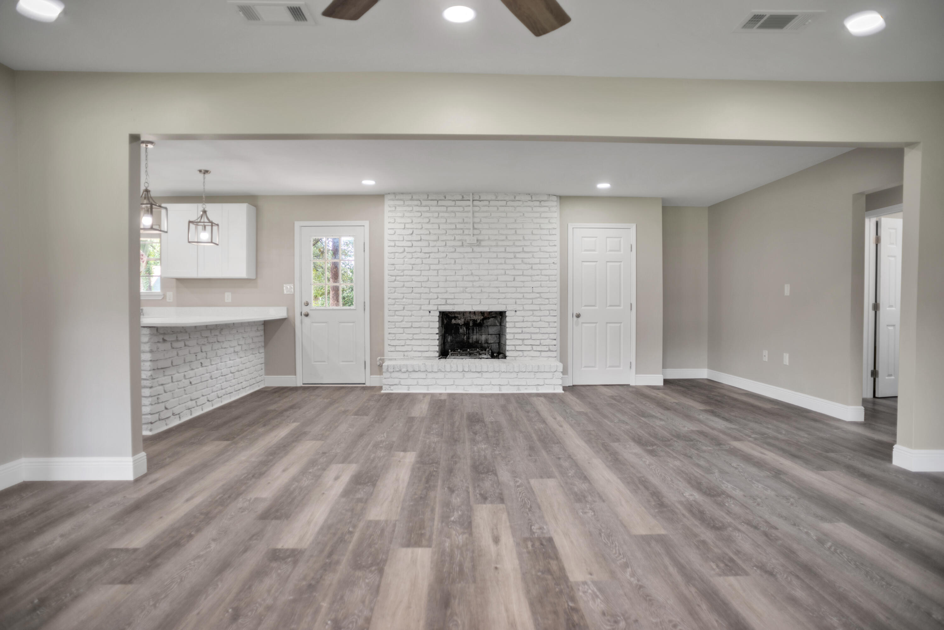 BAYOU POQUITO LOT 9 BLK 4 - Residential