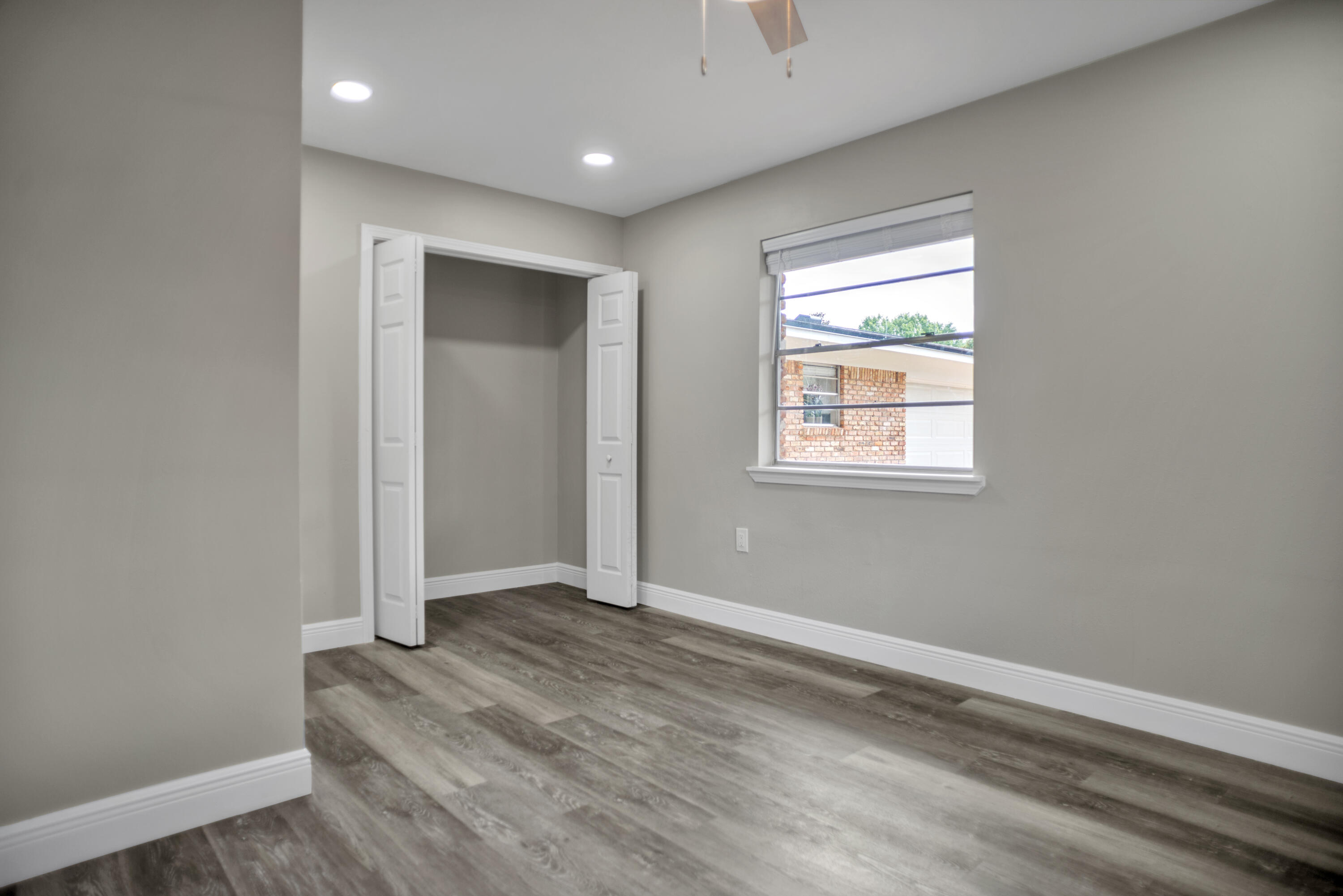 BAYOU POQUITO LOT 9 BLK 4 - Residential