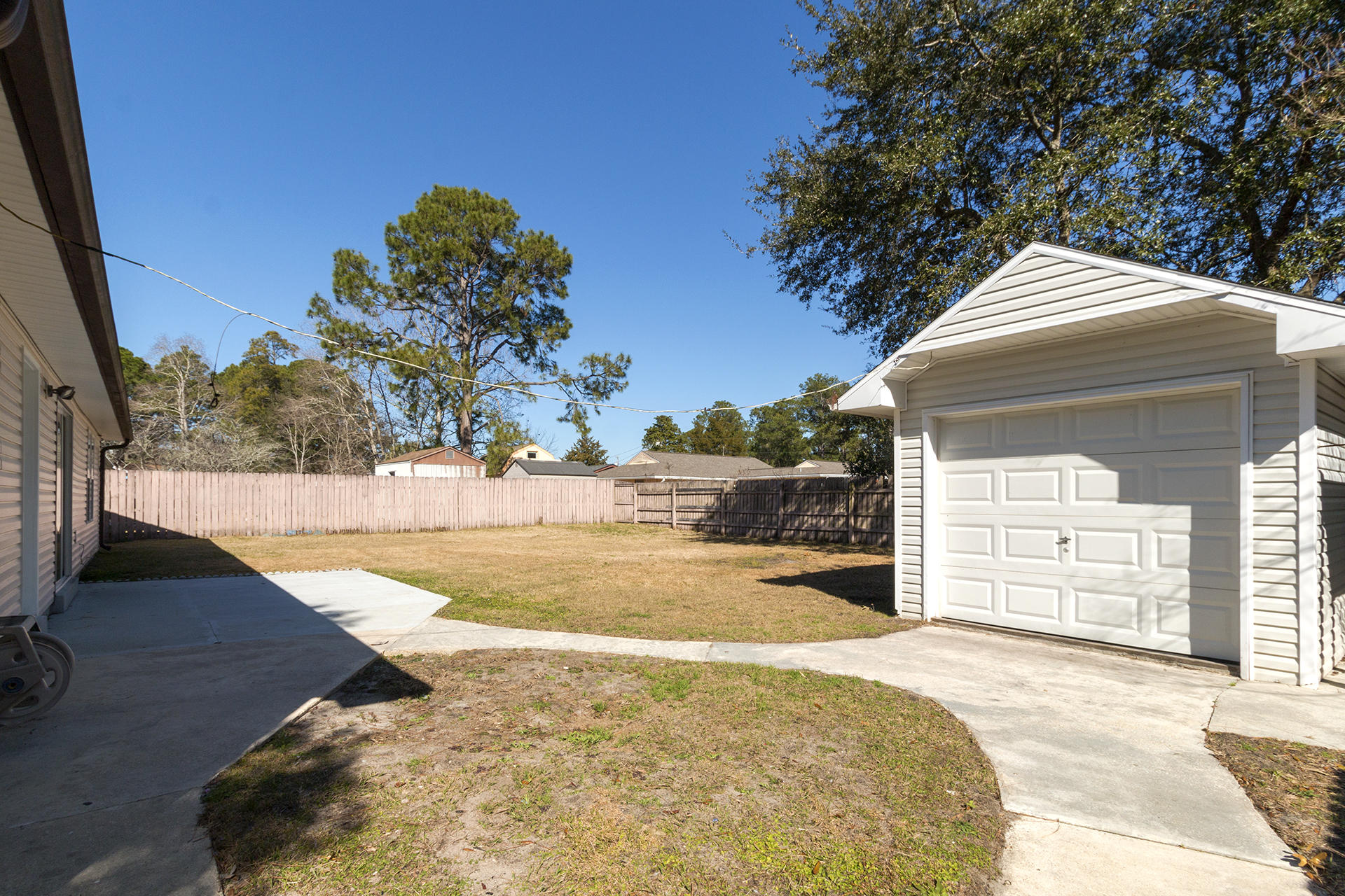 PINE MEADOWS - Residential