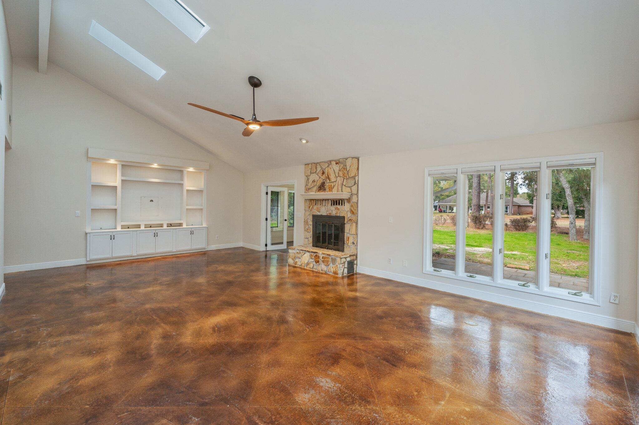 ST ANDREWS WEST BLUEWATER BAY 3 - Residential