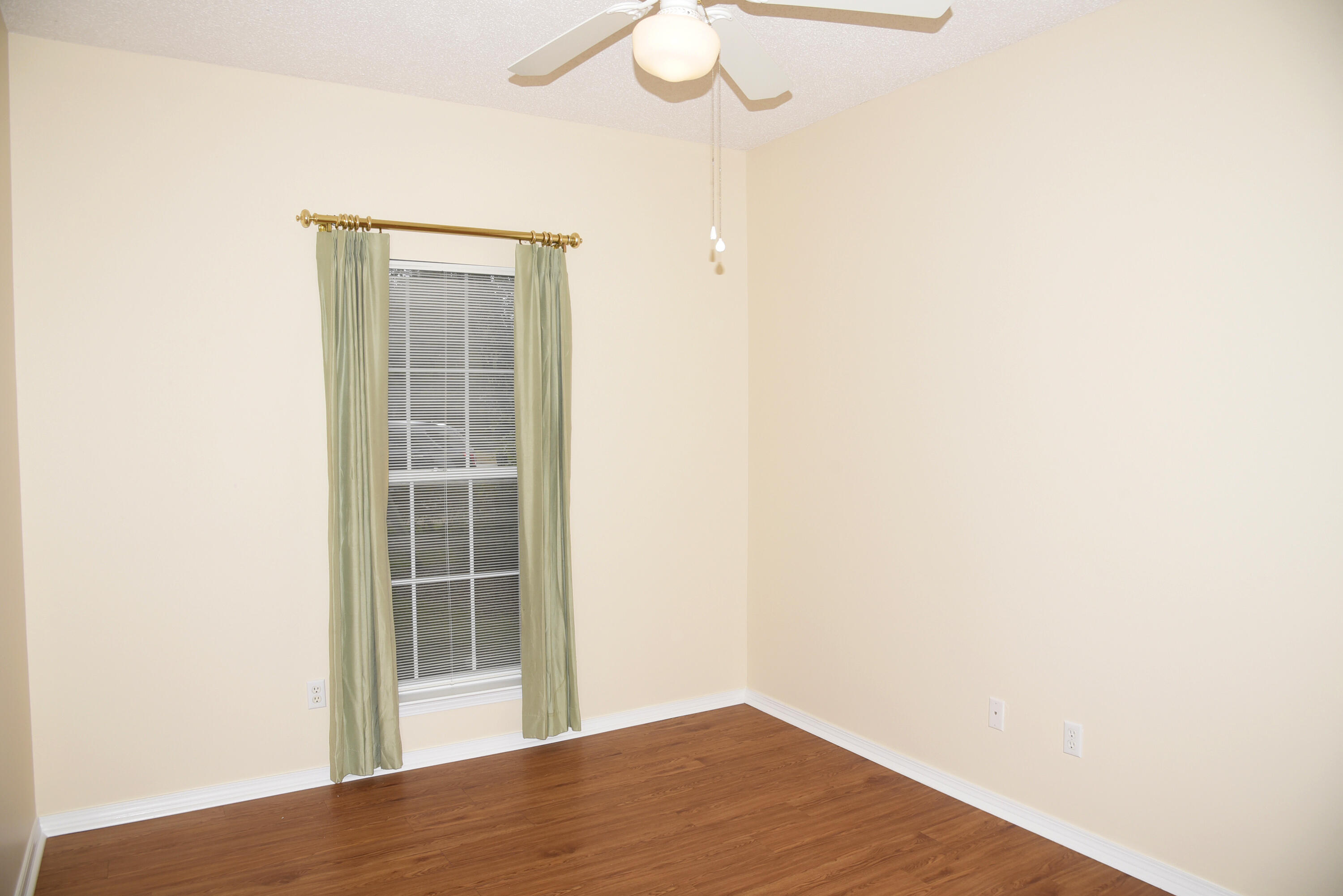 PARKWOOD COVE AT BLUEWATER BAY - Residential Lease