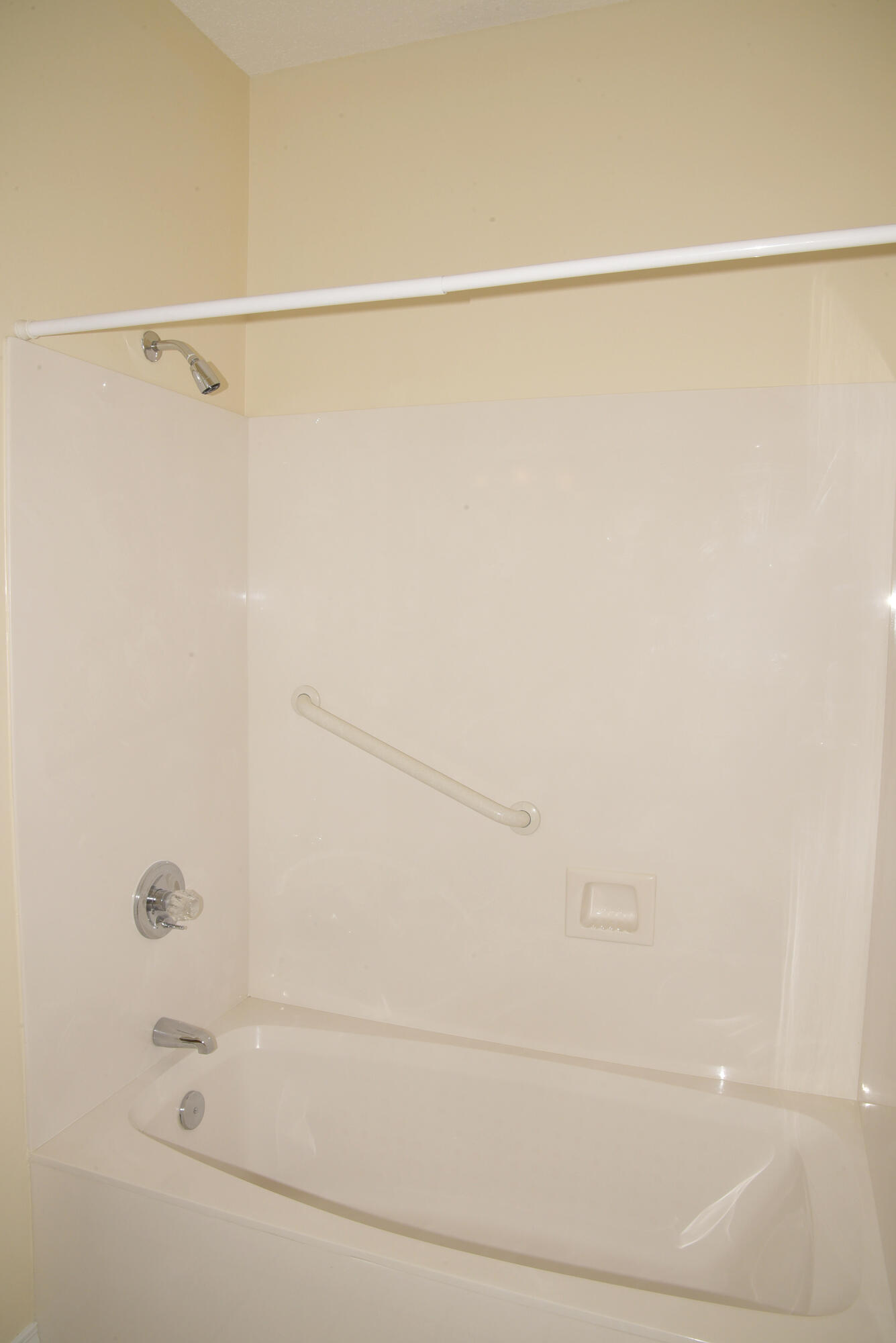 PARKWOOD COVE AT BLUEWATER BAY - Residential Lease