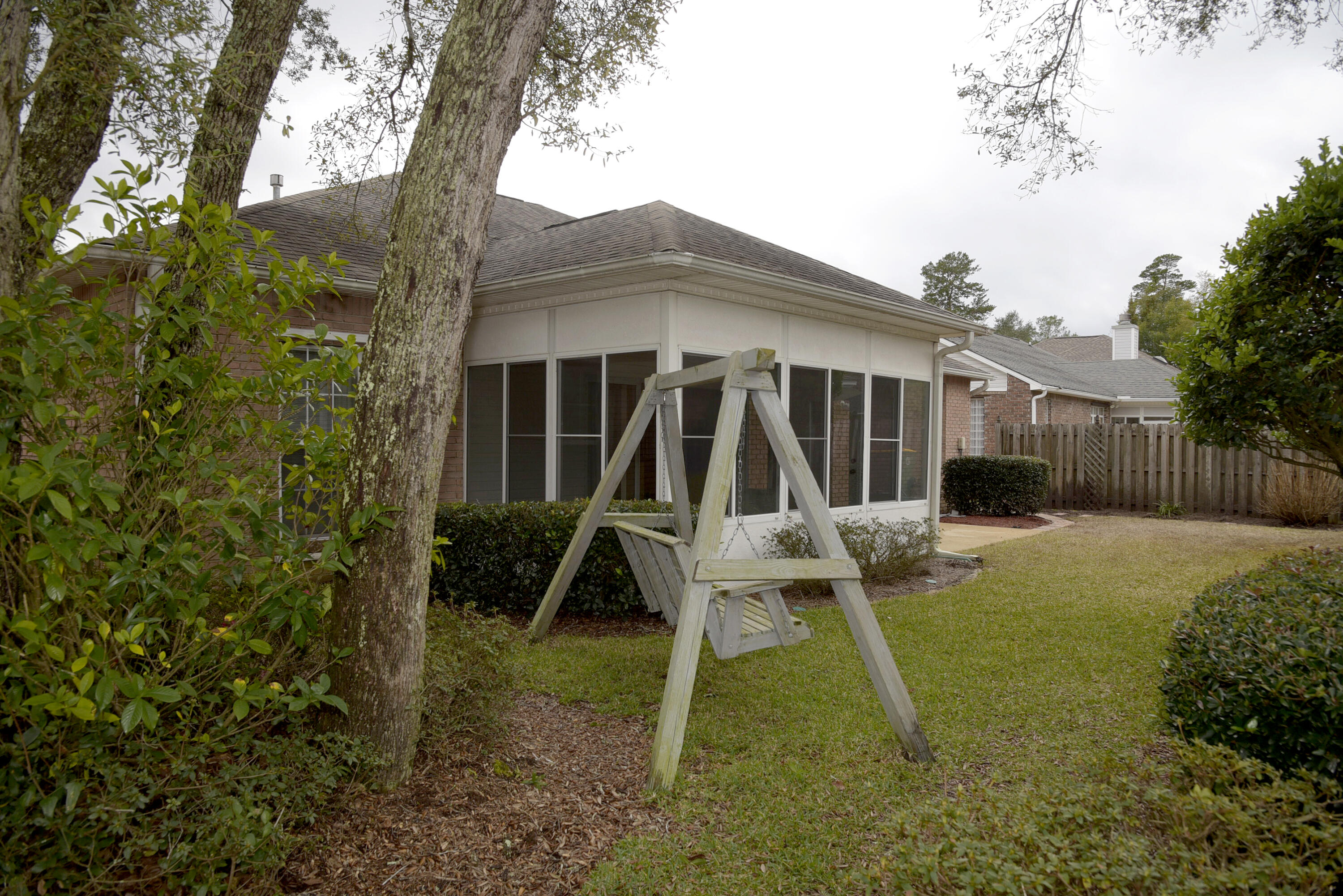 PARKWOOD COVE AT BLUEWATER BAY - Residential Lease