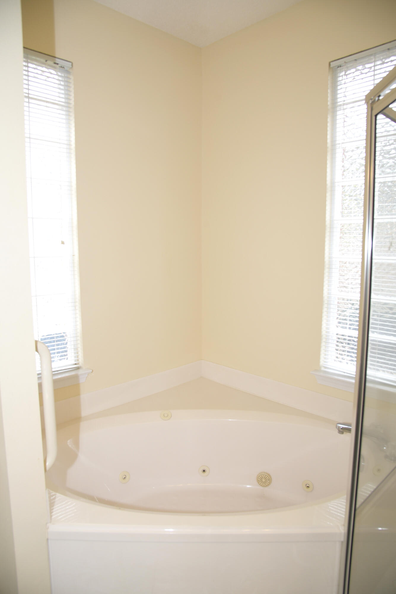 PARKWOOD COVE AT BLUEWATER BAY - Residential Lease