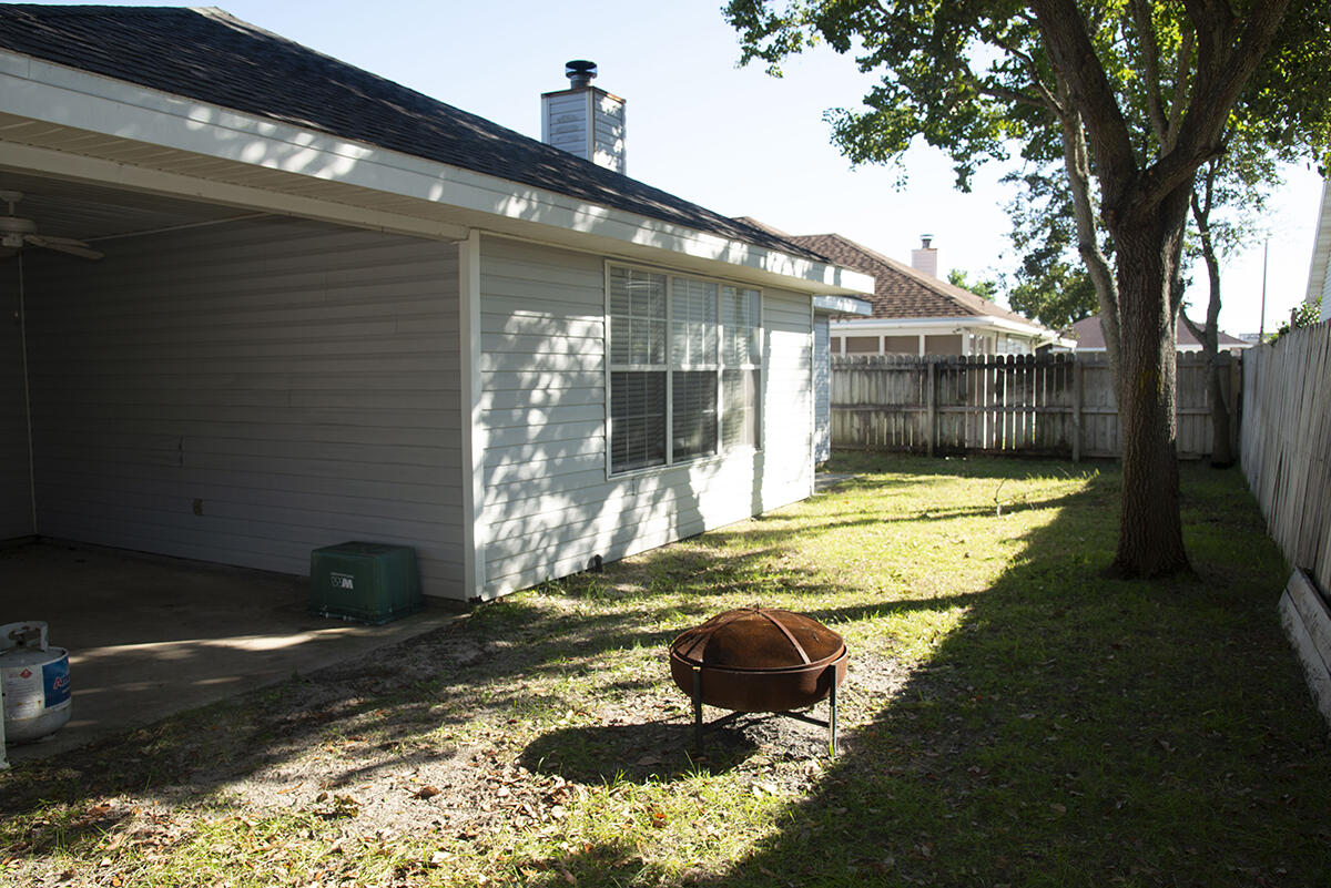 AZALEA GARDENS DESTIN - Residential Lease