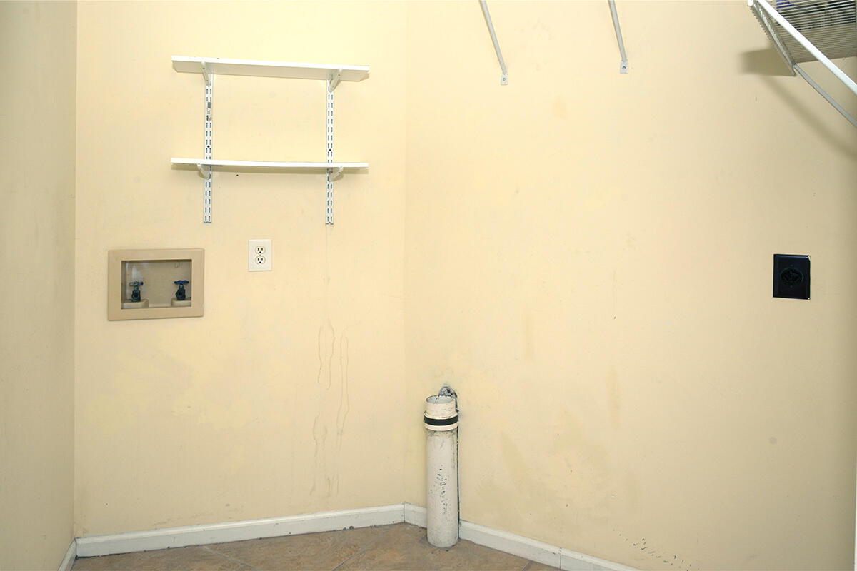 AZALEA GARDENS DESTIN - Residential Lease