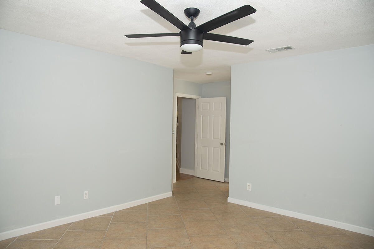 AZALEA GARDENS DESTIN - Residential Lease