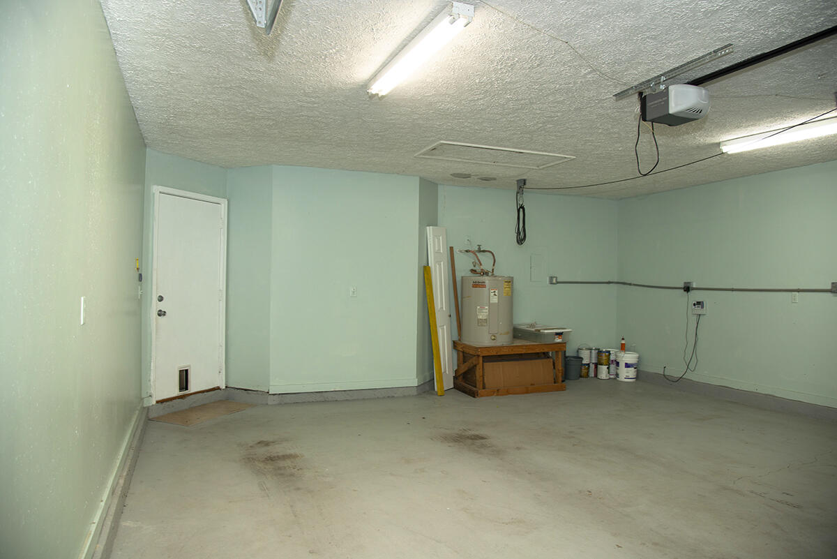 AZALEA GARDENS DESTIN - Residential Lease