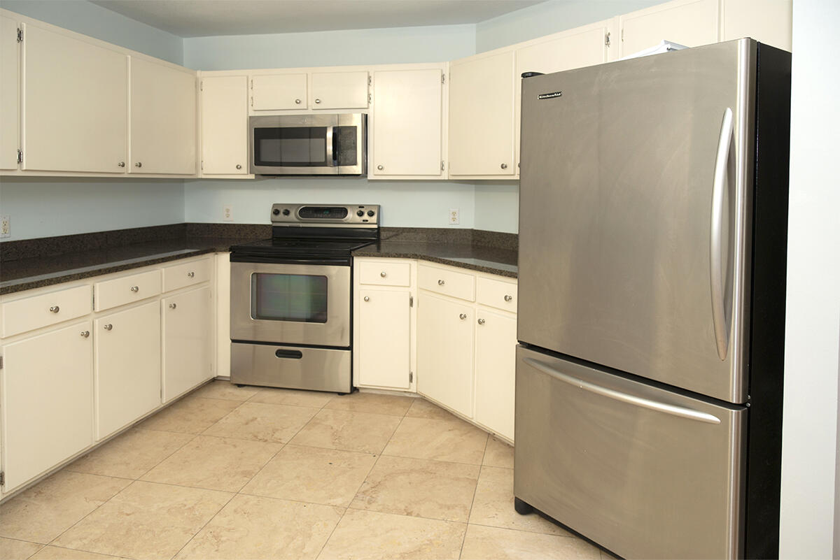 AZALEA GARDENS DESTIN - Residential Lease