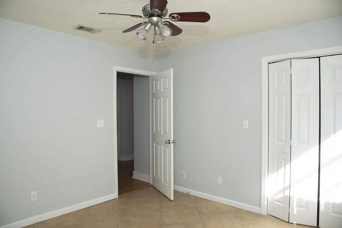 AZALEA GARDENS DESTIN - Residential Lease