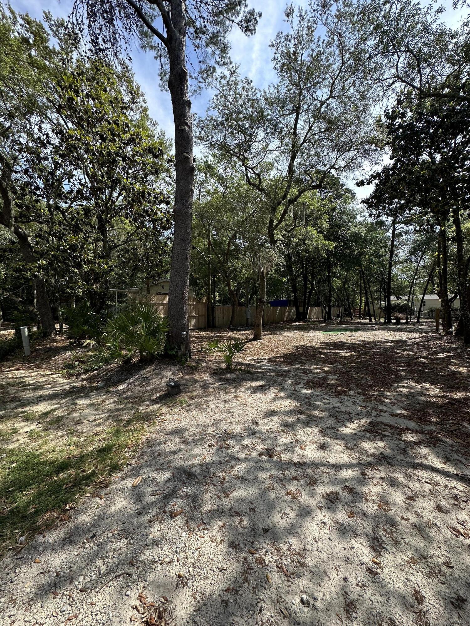 NO RECORDED SUBDIVISION - Land