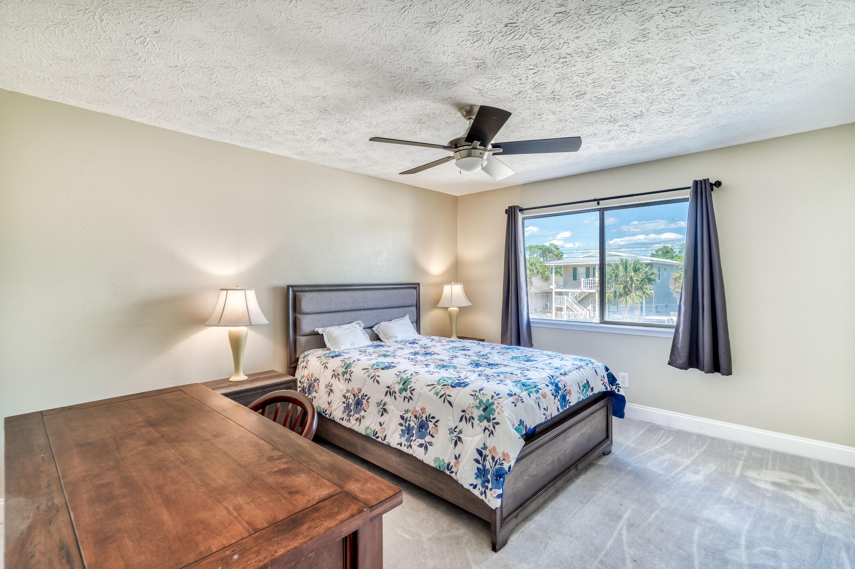 HOLIDAY BEACH UNIT 16 - Residential