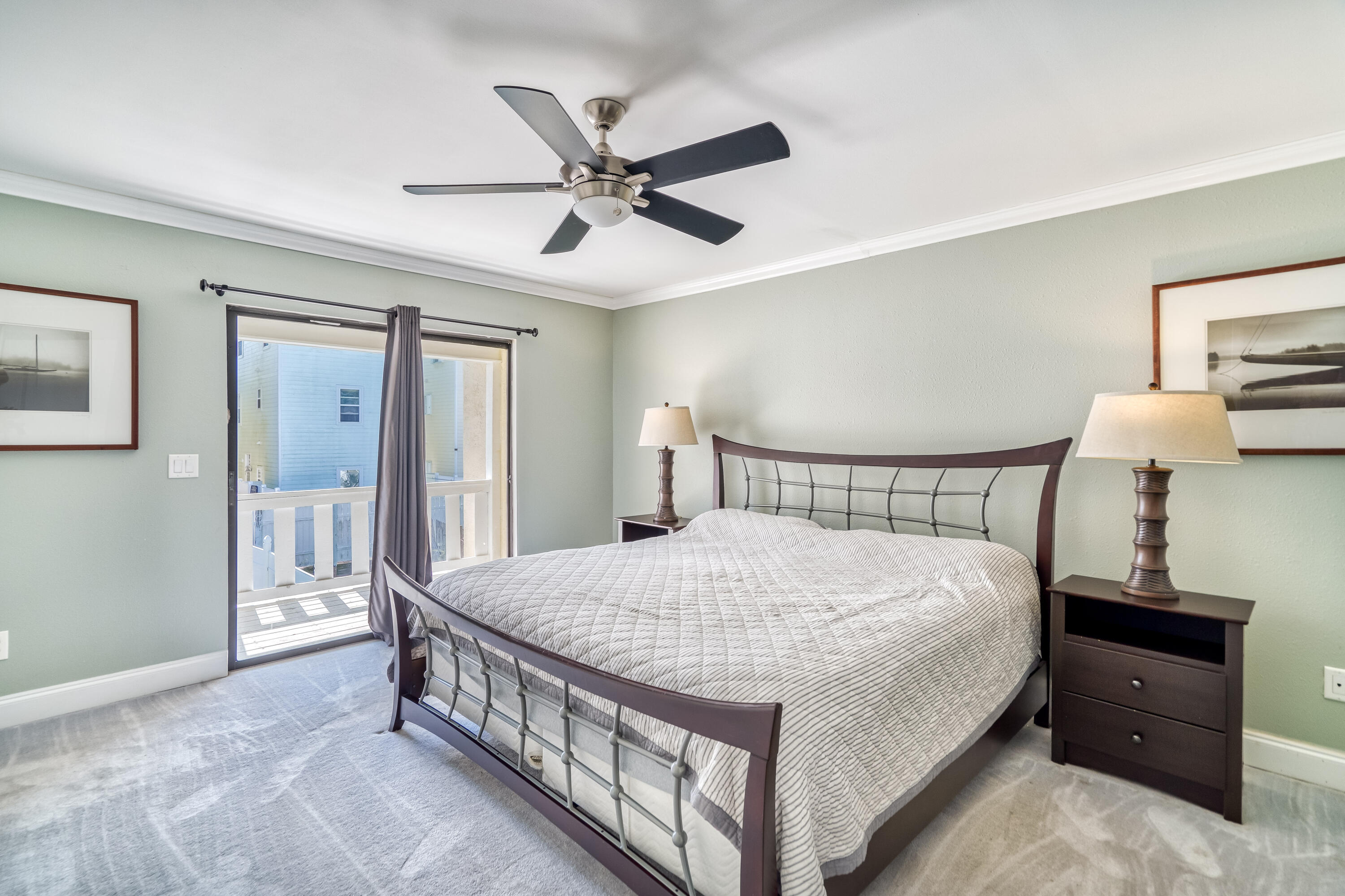 HOLIDAY BEACH UNIT 16 - Residential