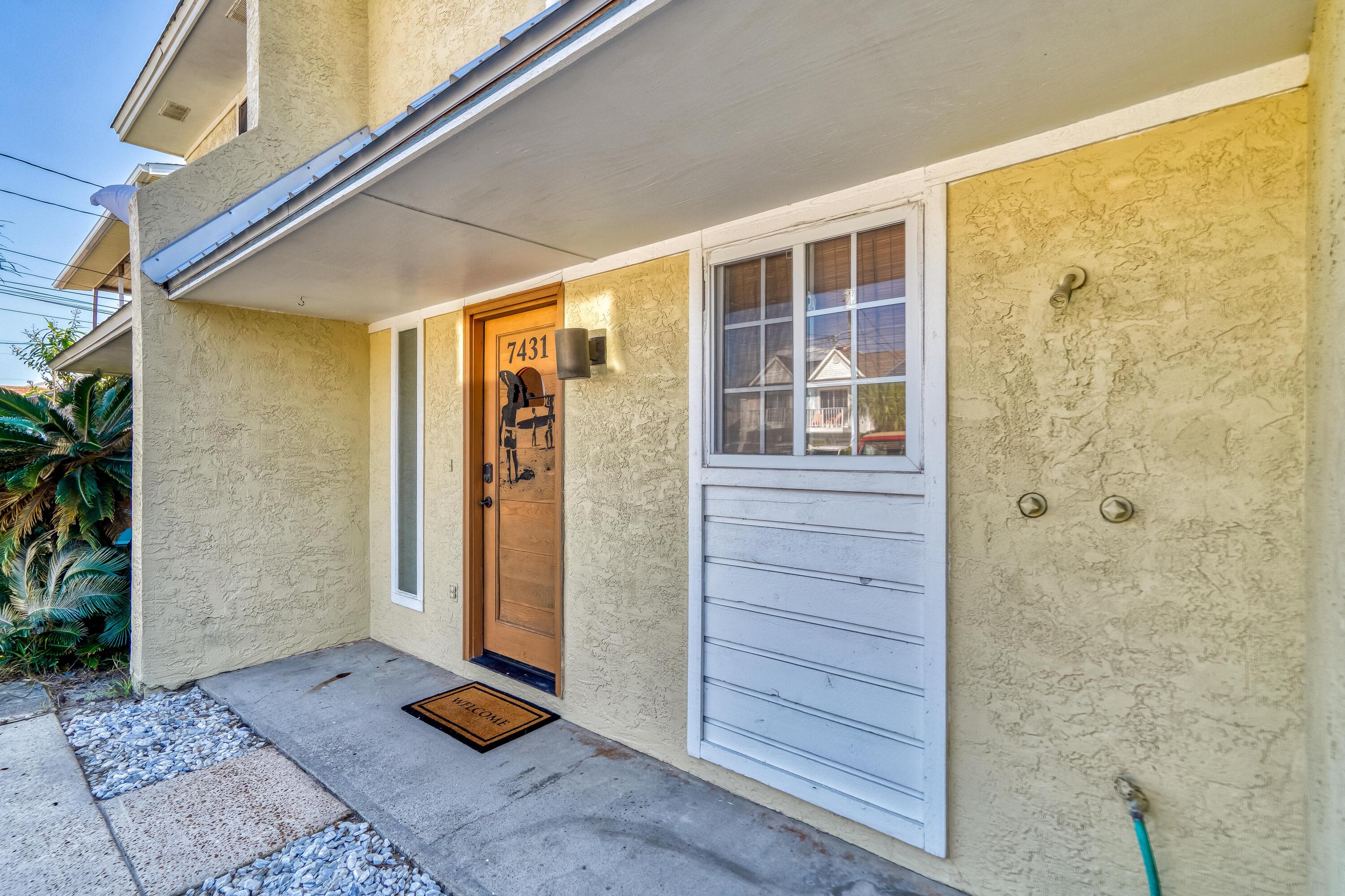 HOLIDAY BEACH UNIT 16 - Residential