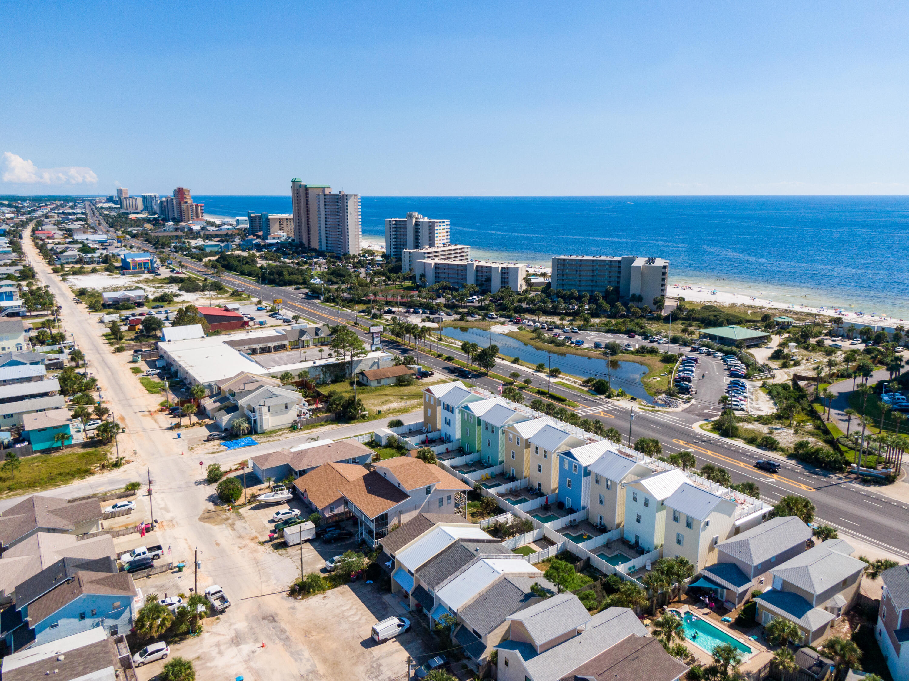 HOLIDAY BEACH UNIT 16 - Residential