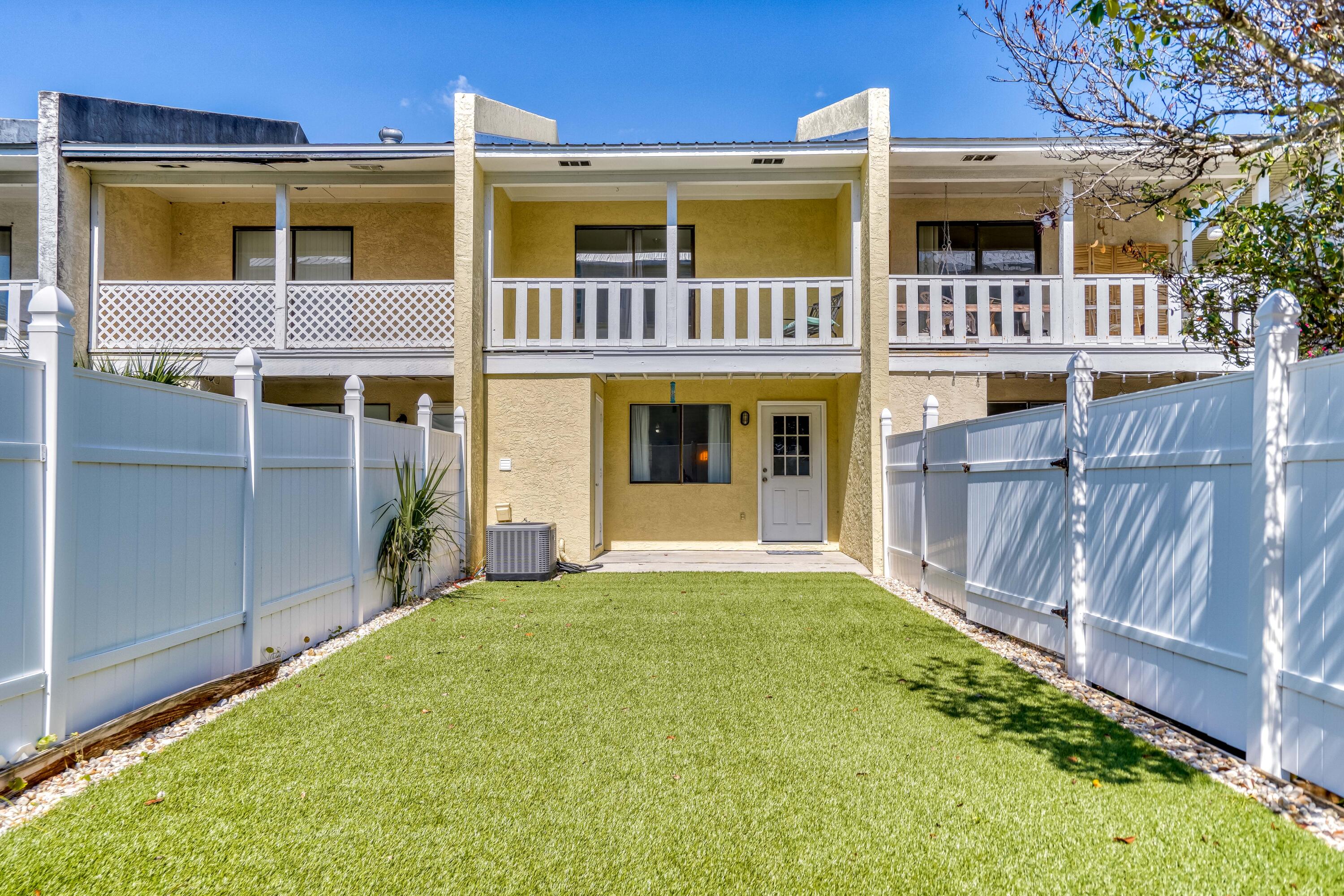 HOLIDAY BEACH UNIT 16 - Residential