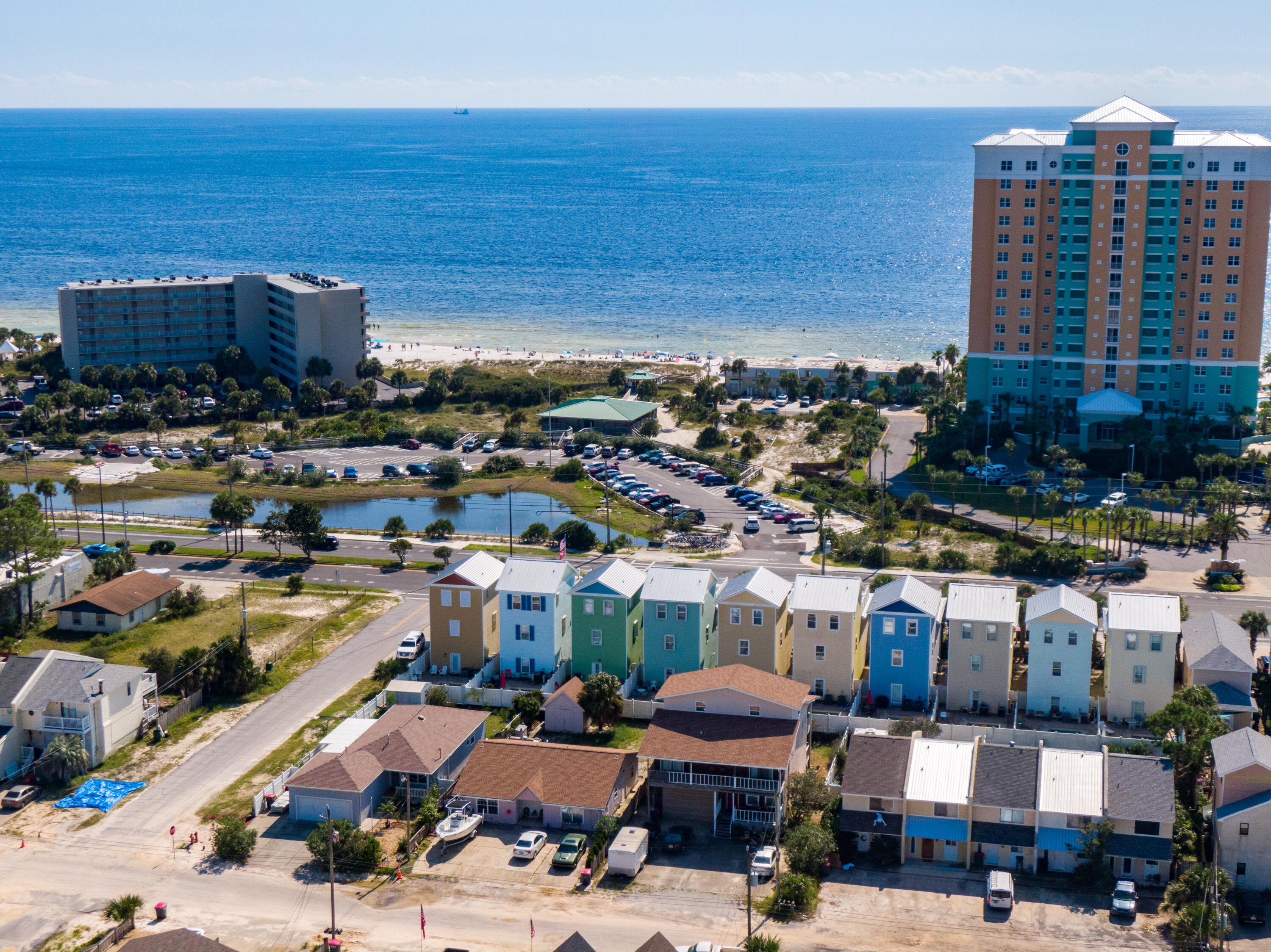 HOLIDAY BEACH UNIT 16 - Residential