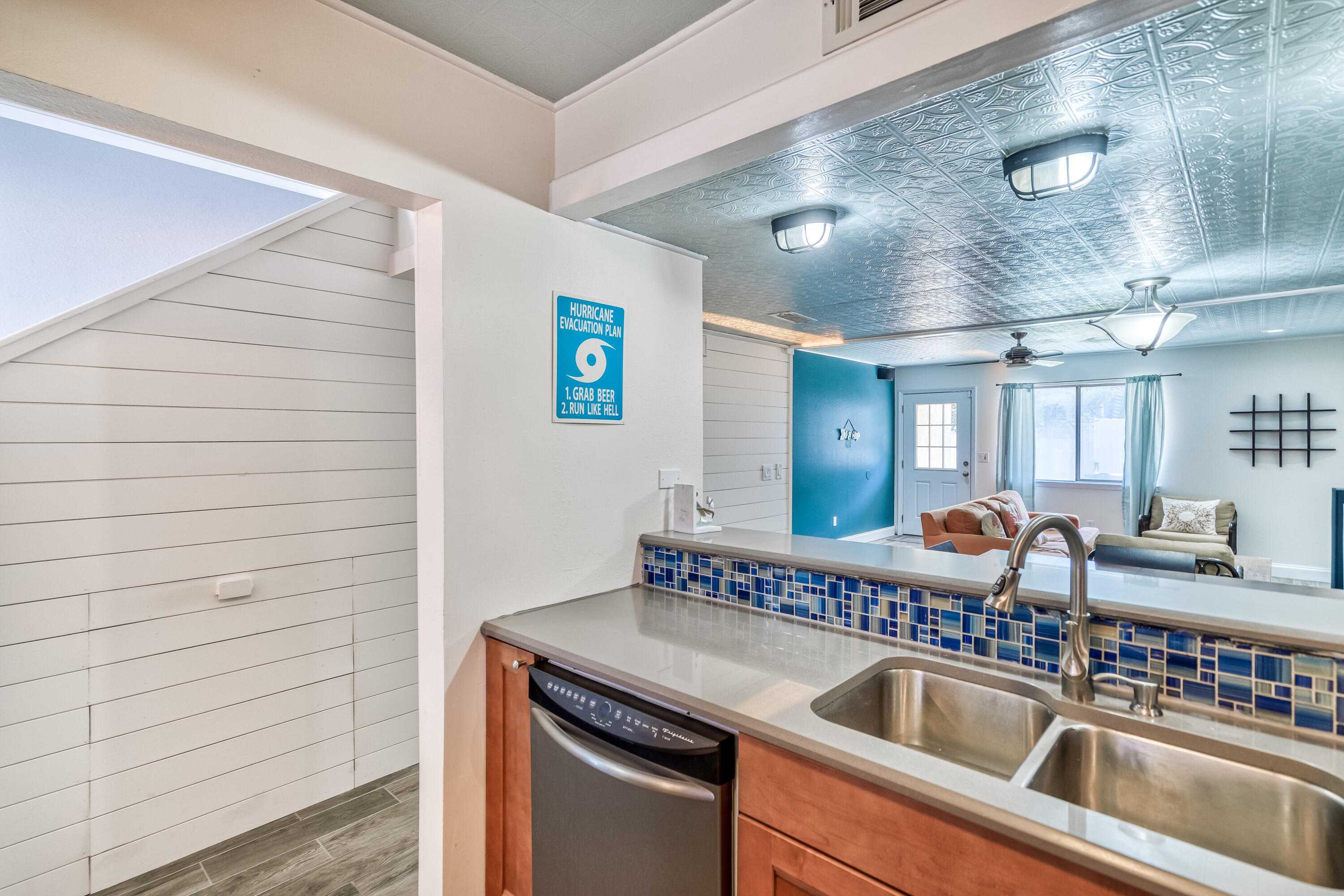 HOLIDAY BEACH UNIT 16 - Residential