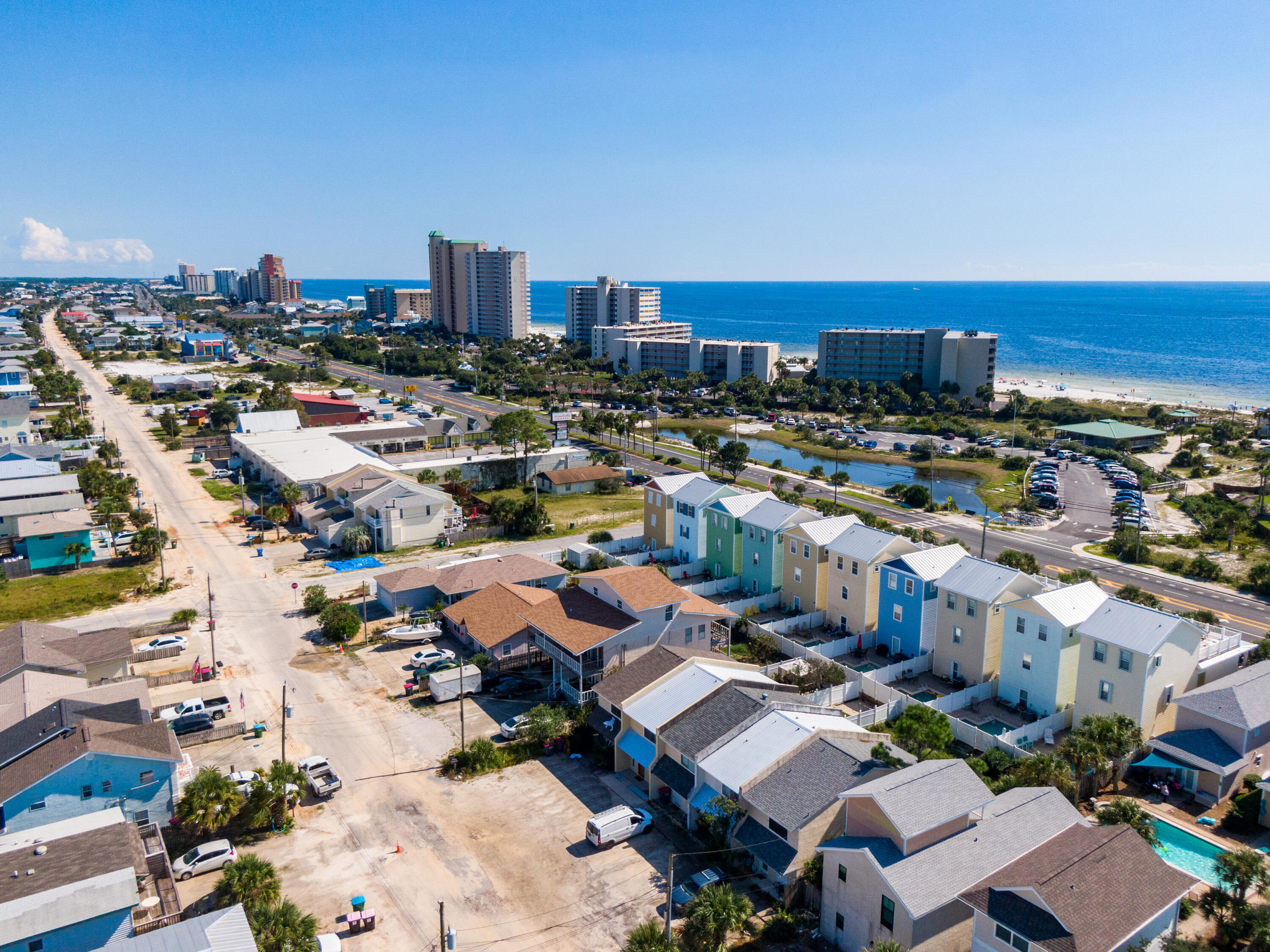 HOLIDAY BEACH UNIT 16 - Residential