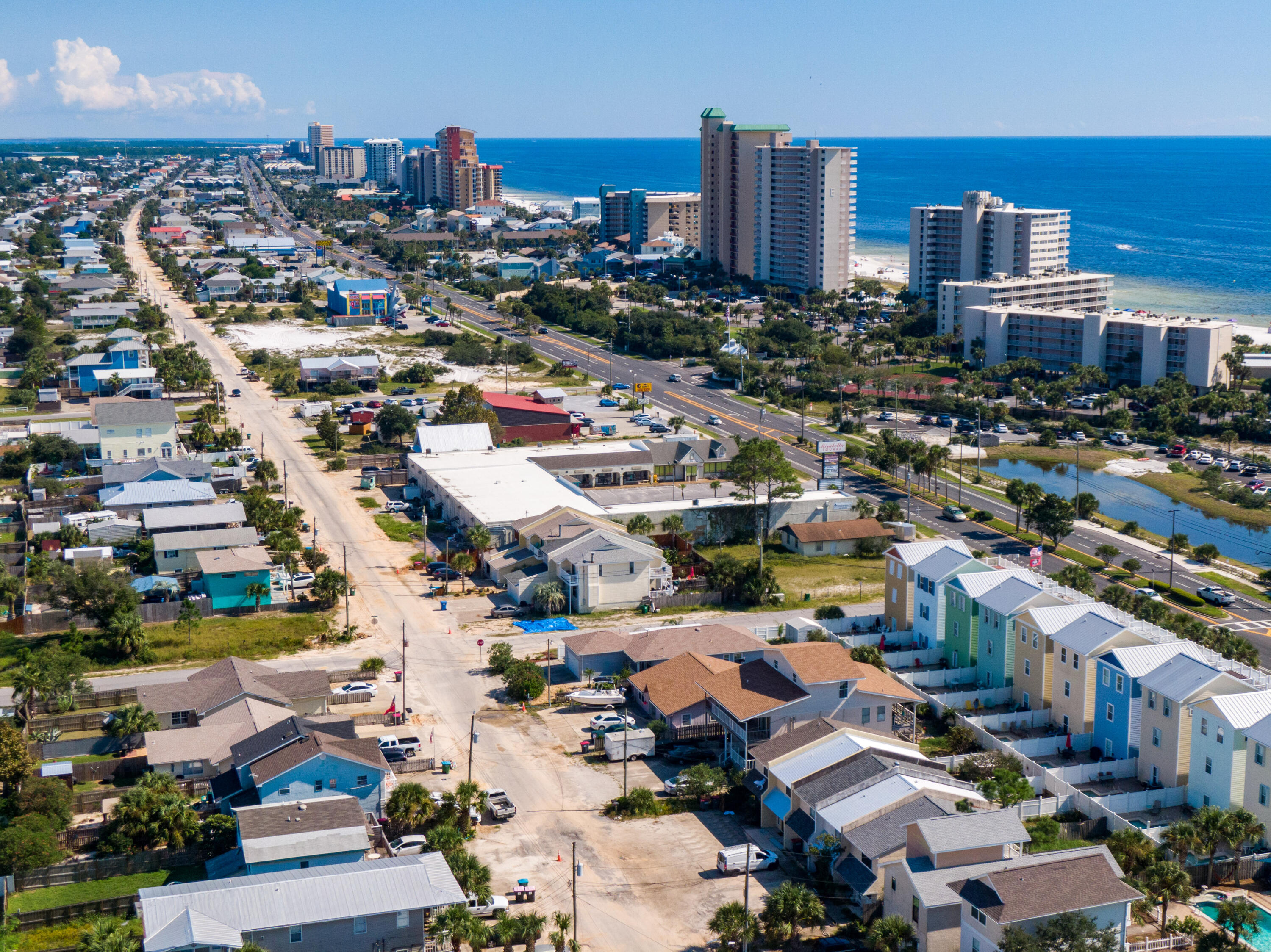 HOLIDAY BEACH UNIT 16 - Residential