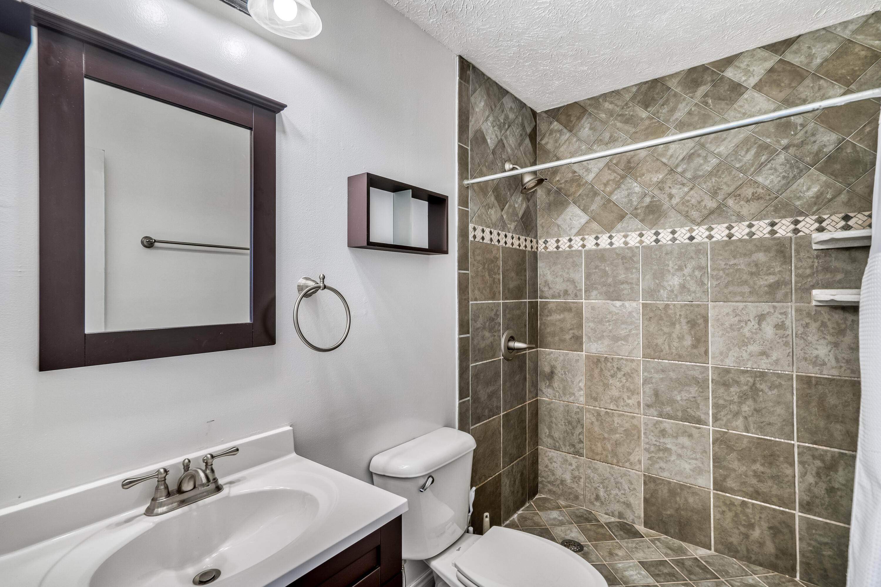 HOLIDAY BEACH UNIT 16 - Residential