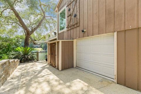 A home in Niceville