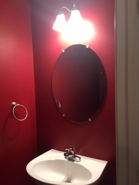 TWIN LAKES PHASE II - Residential Lease