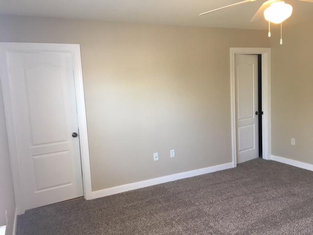 TWIN LAKES PHASE II - Residential Lease