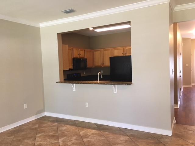 TWIN LAKES PHASE II - Residential Lease