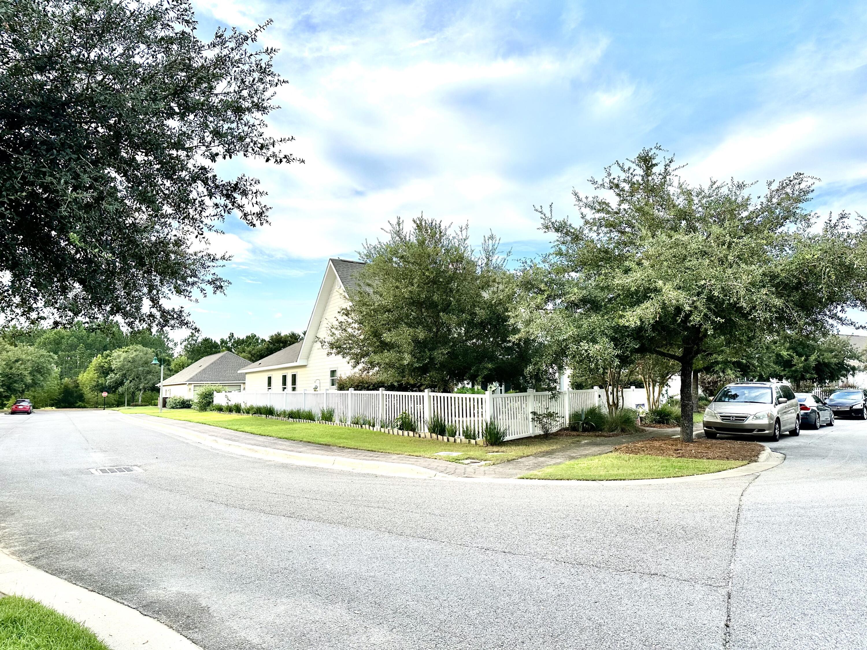 HAMMOCK BAY - Residential