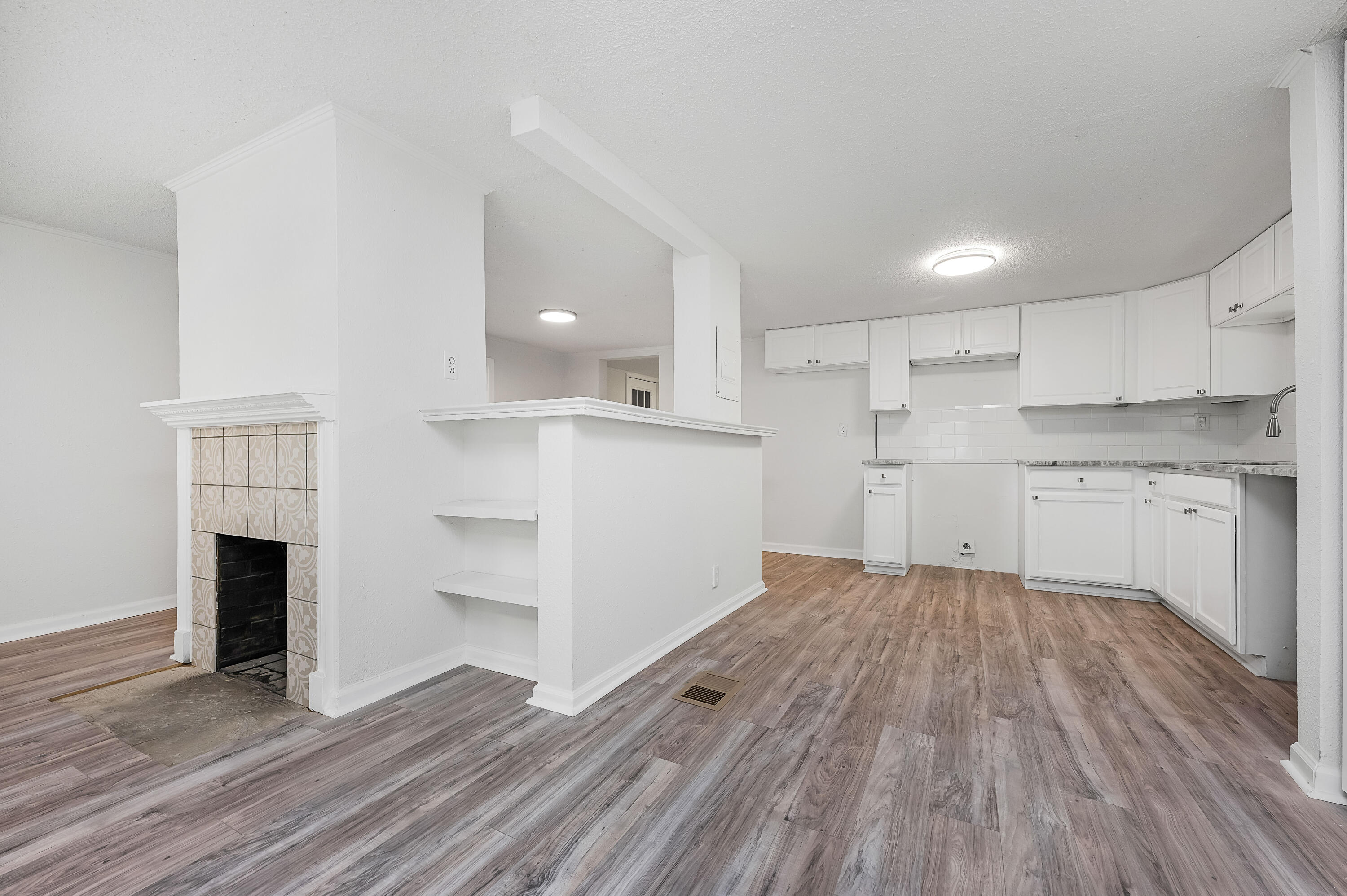 CRESTVIEW - Residential