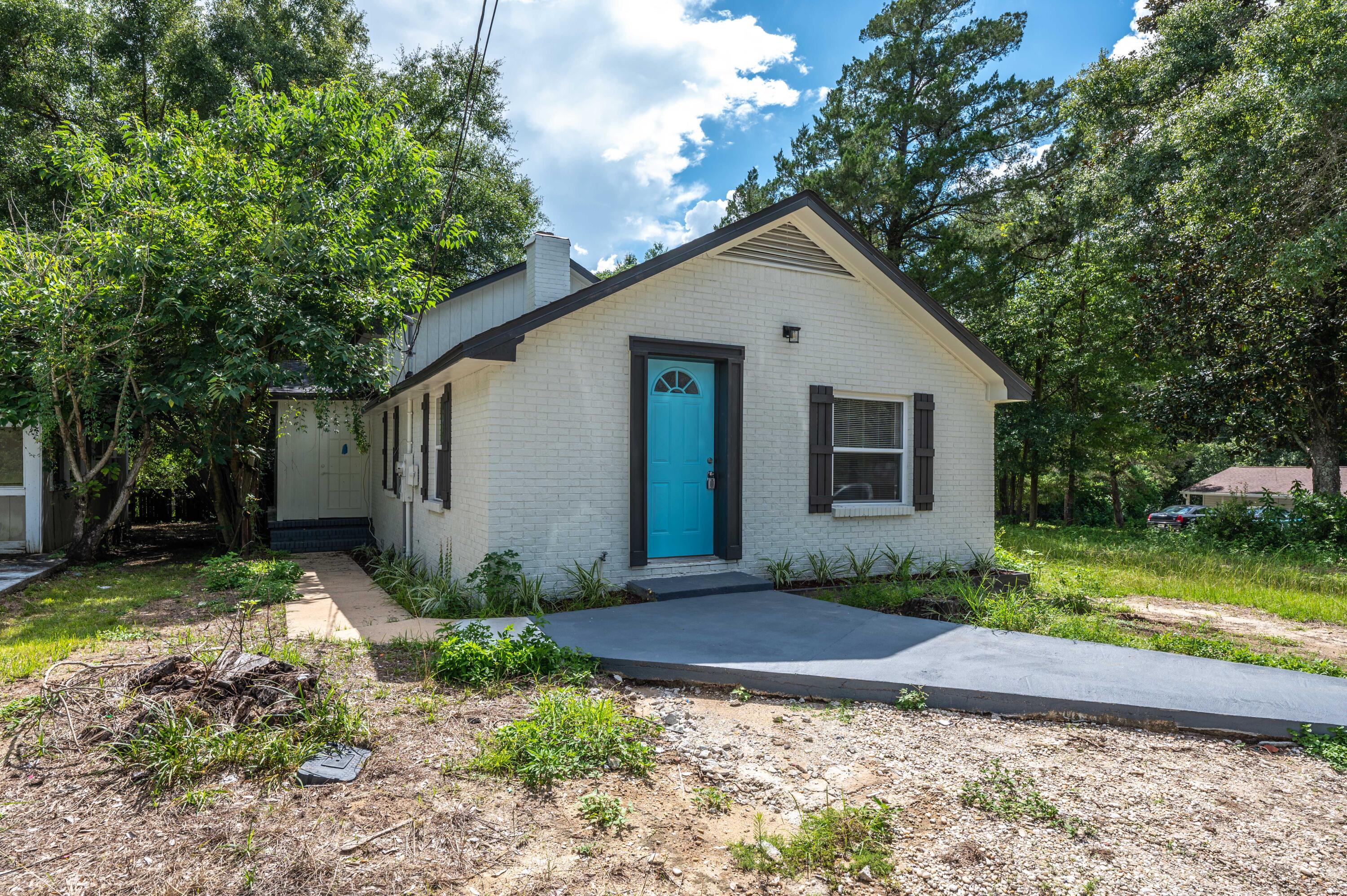 CRESTVIEW - Residential