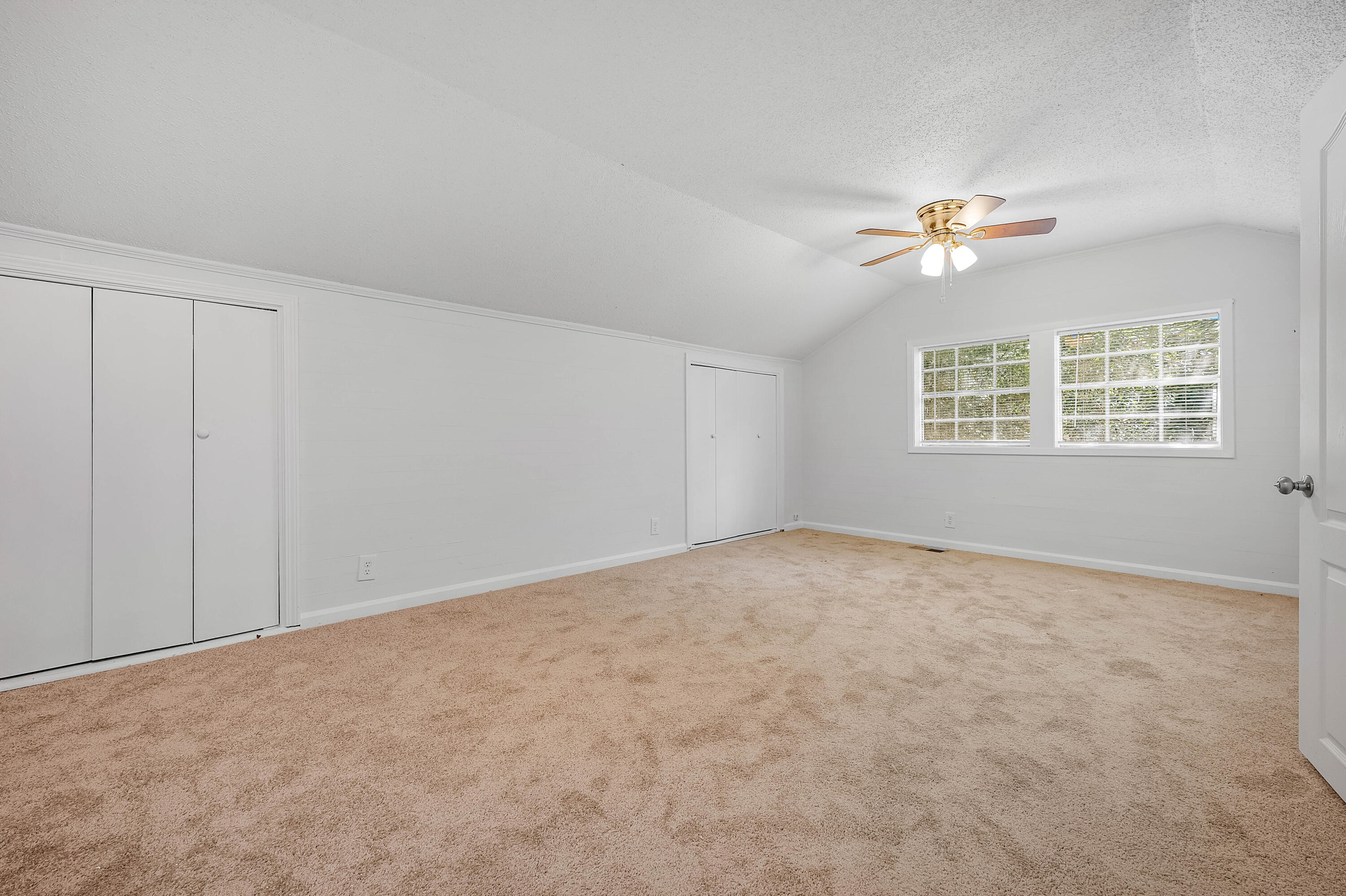 CRESTVIEW - Residential