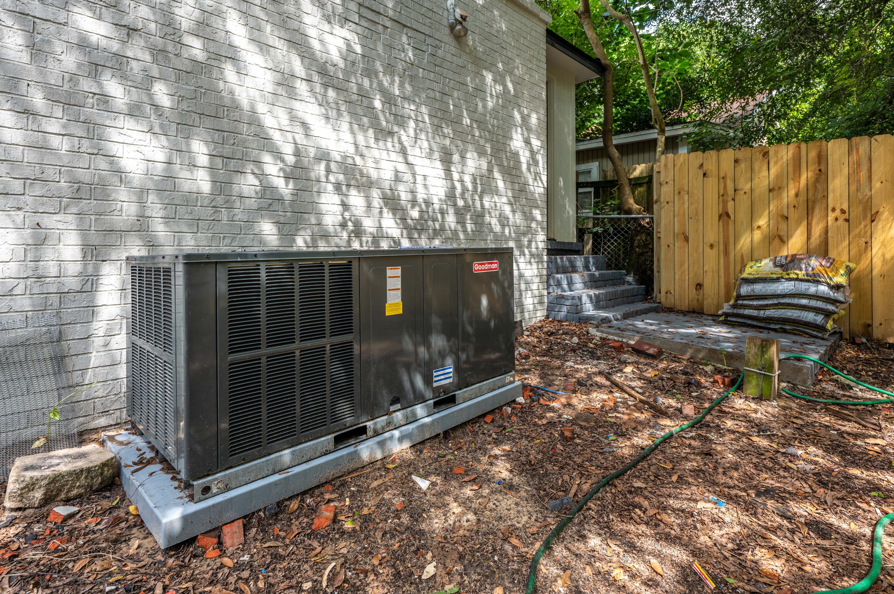 CRESTVIEW - Residential