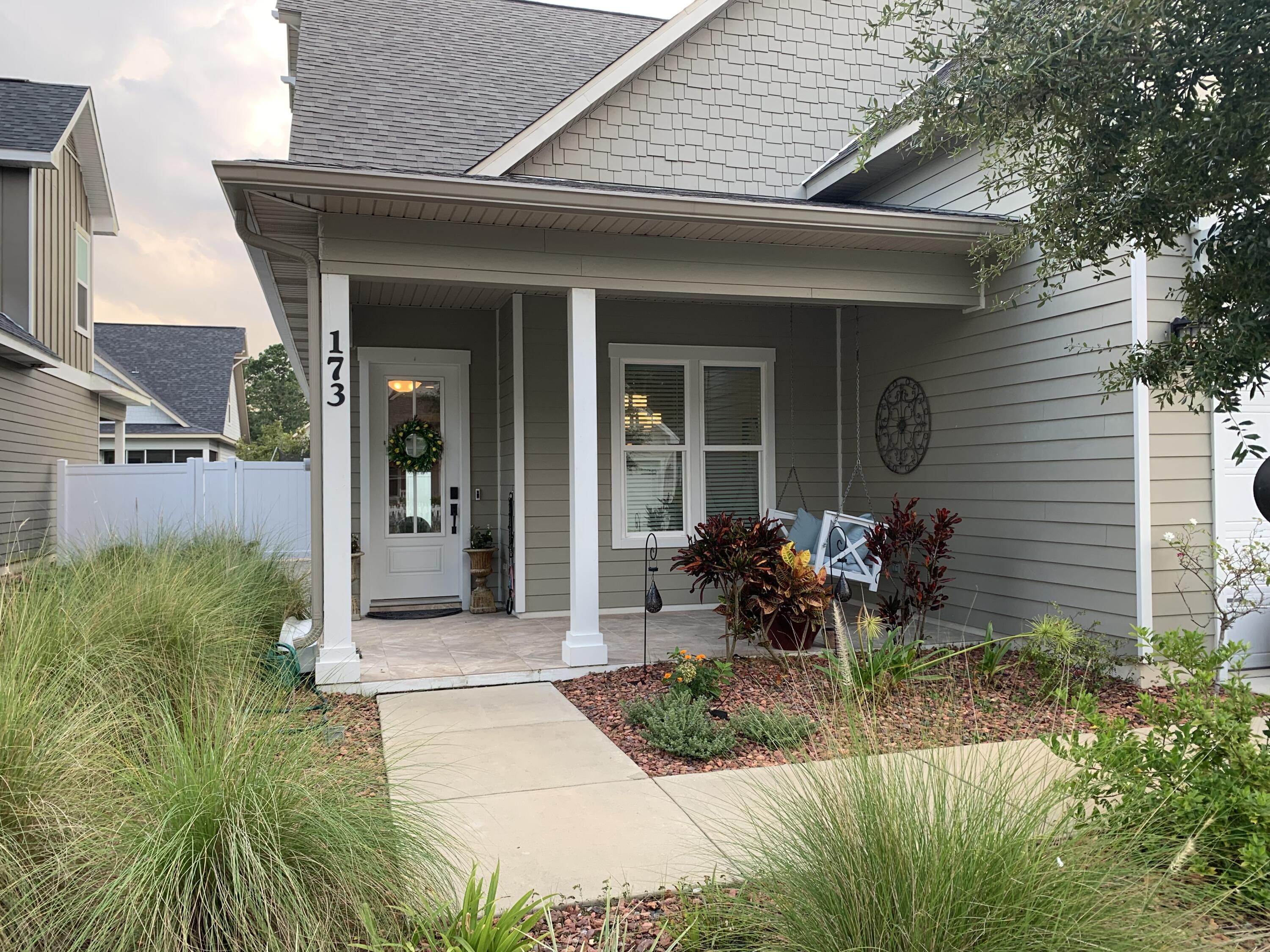 Paradise Cove - Residential Lease