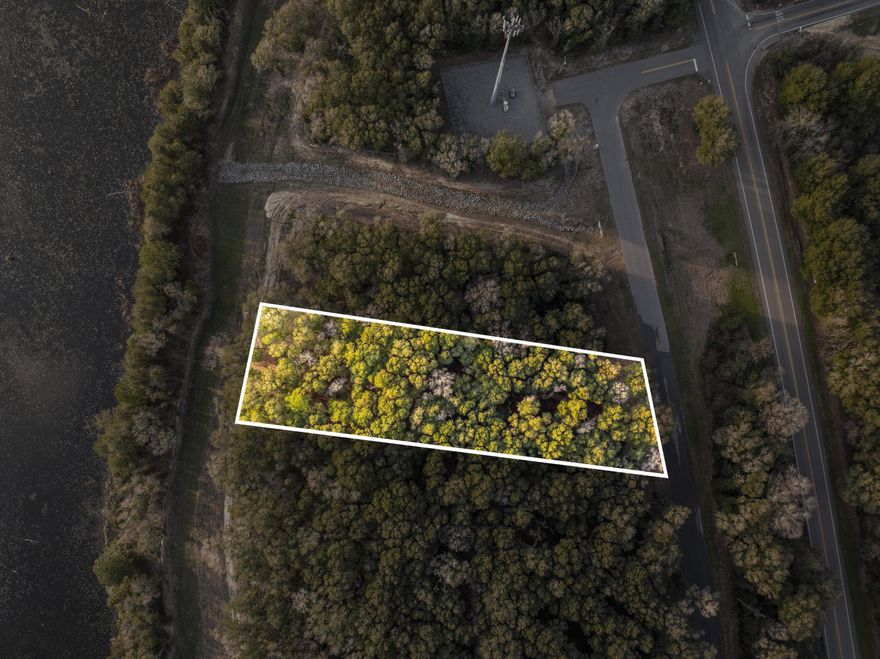 Great water view lot on .78 acres...all buildable with no known wetlands. Electric is available, water is available. Will require septic. Internet is also available. Please see forms in document section.