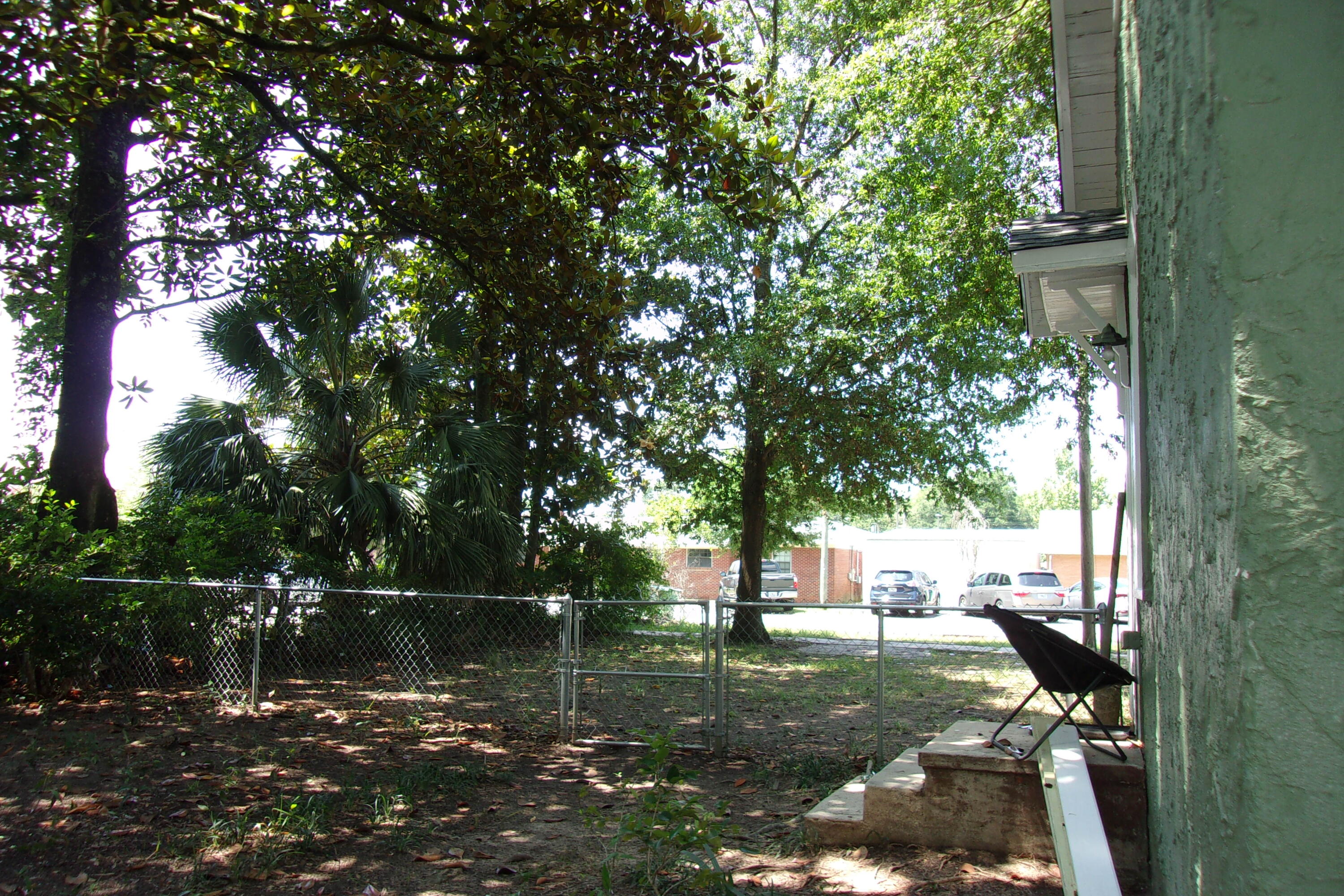 CRESTVIEW - Residential