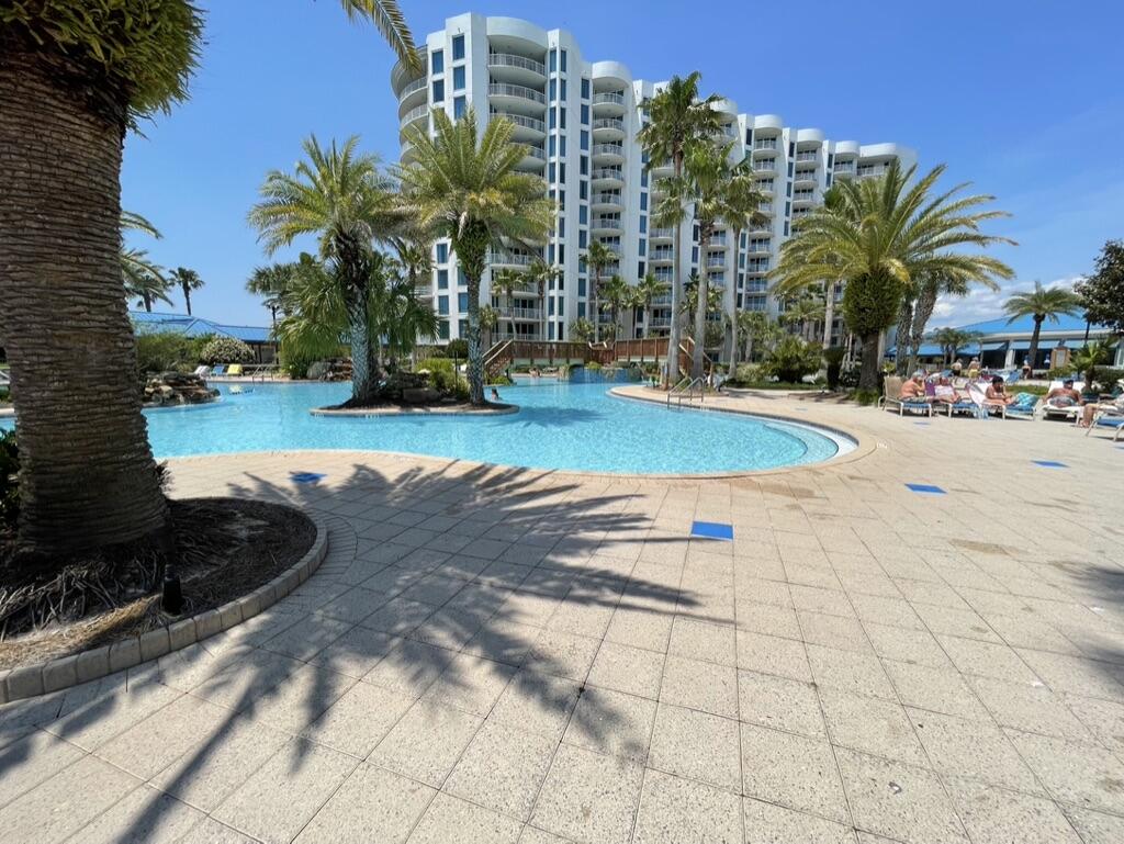 THE PALMS OF DESTIN - Residential