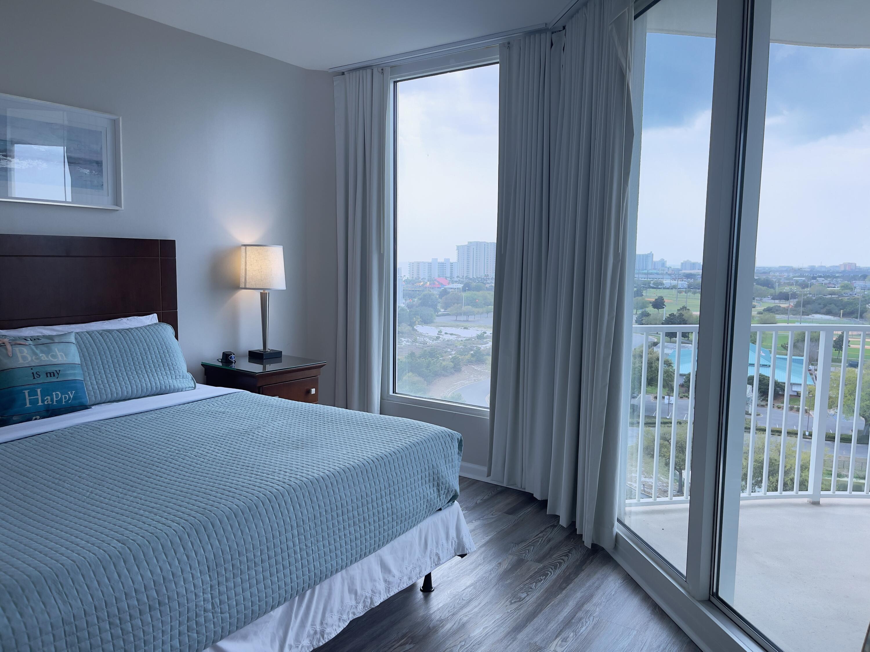 THE PALMS OF DESTIN - Residential